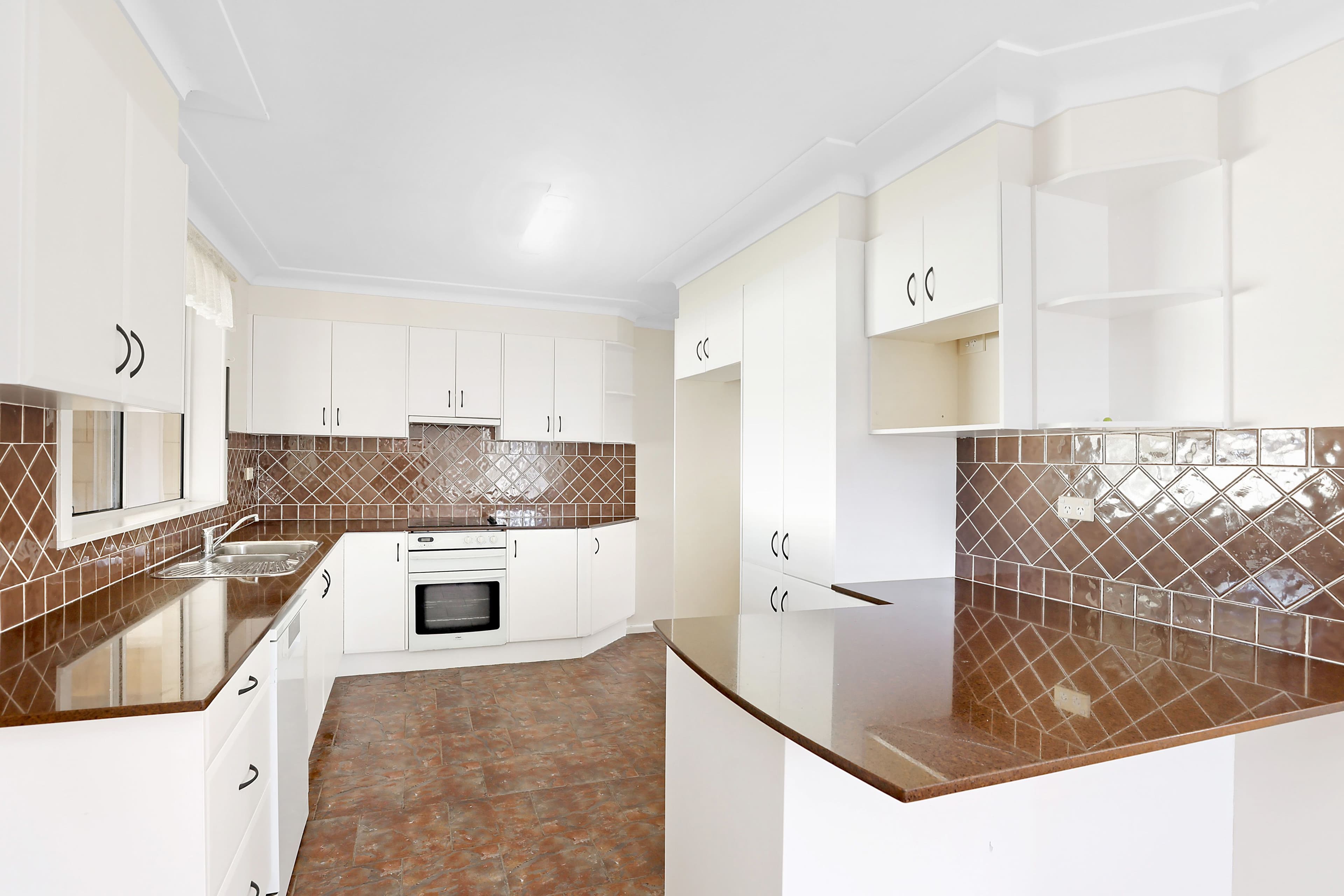 52 Kareela Avenue, Penrith NSW 2750, Penrith - Thumbnail 3