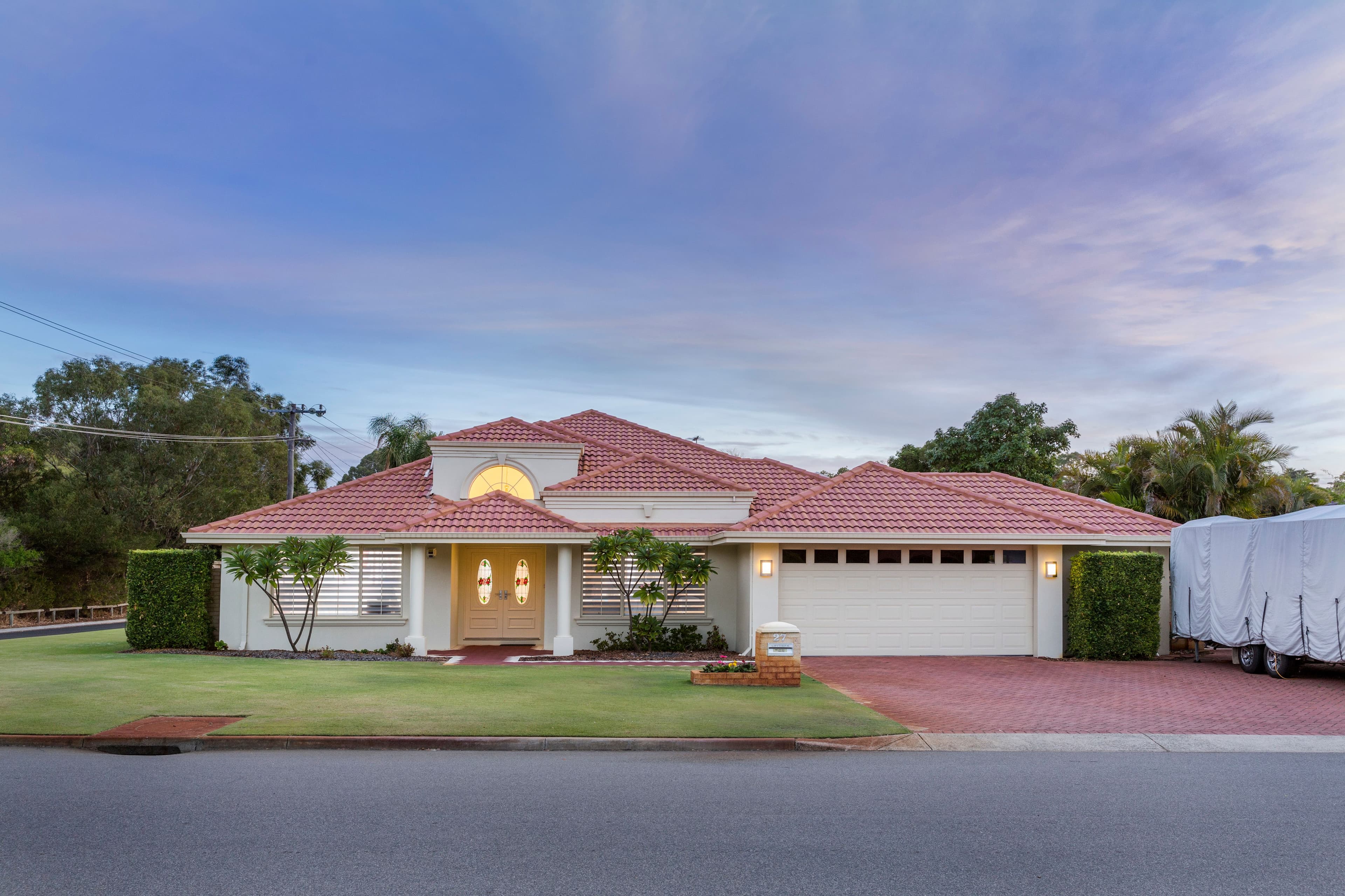 27 Aleppo Drive, Kardinya WA 6163, Kardinya - Thumbnail 2