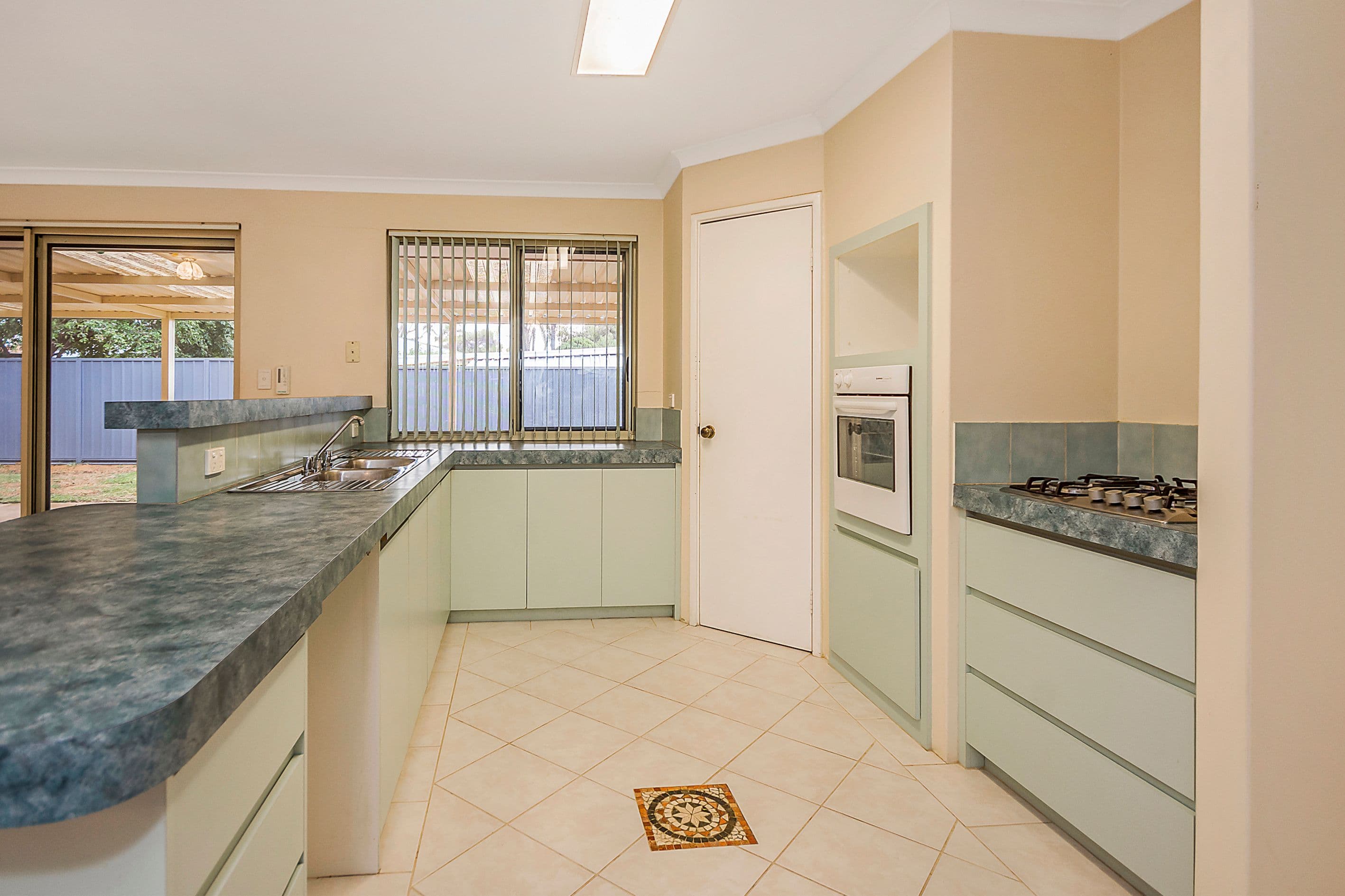 15 Majestic Close, Port Kennedy WA 6172, Port Kennedy - Thumbnail 4