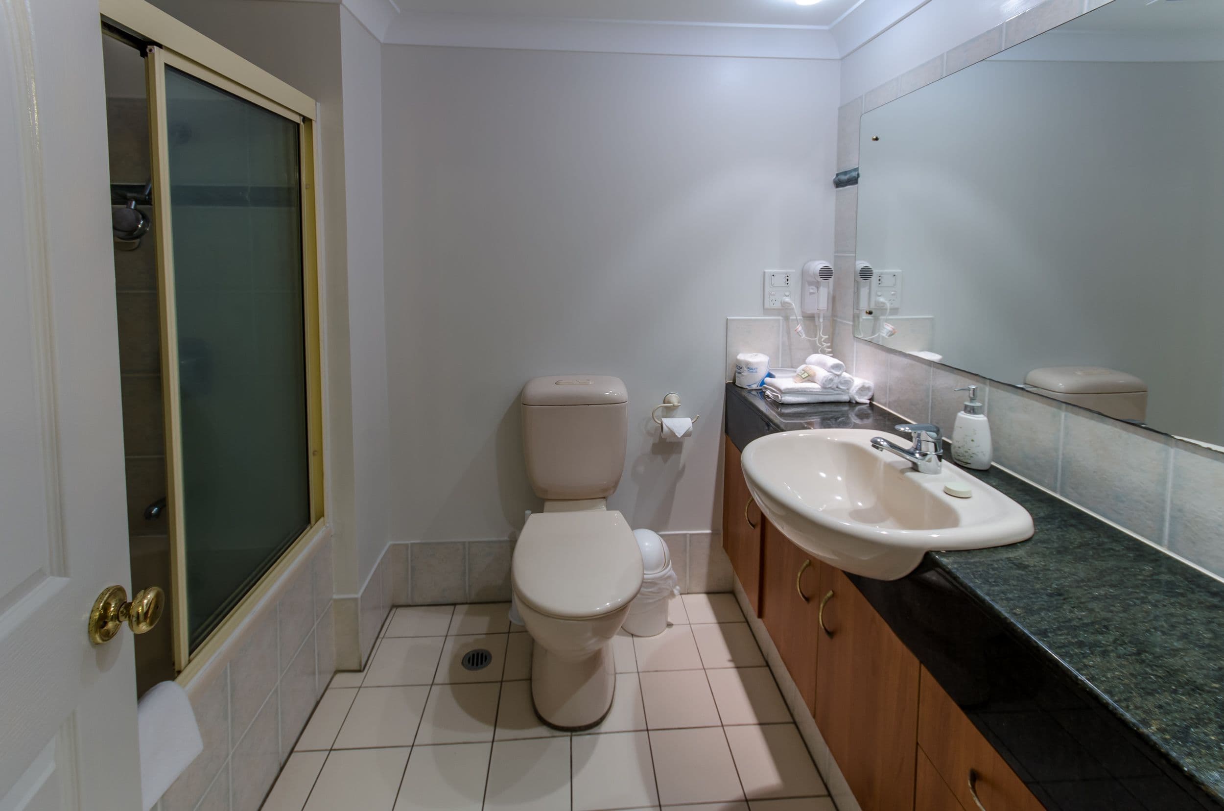 233 Esplanade, Cairns North QLD 4870, Cairns North - Thumbnail 6