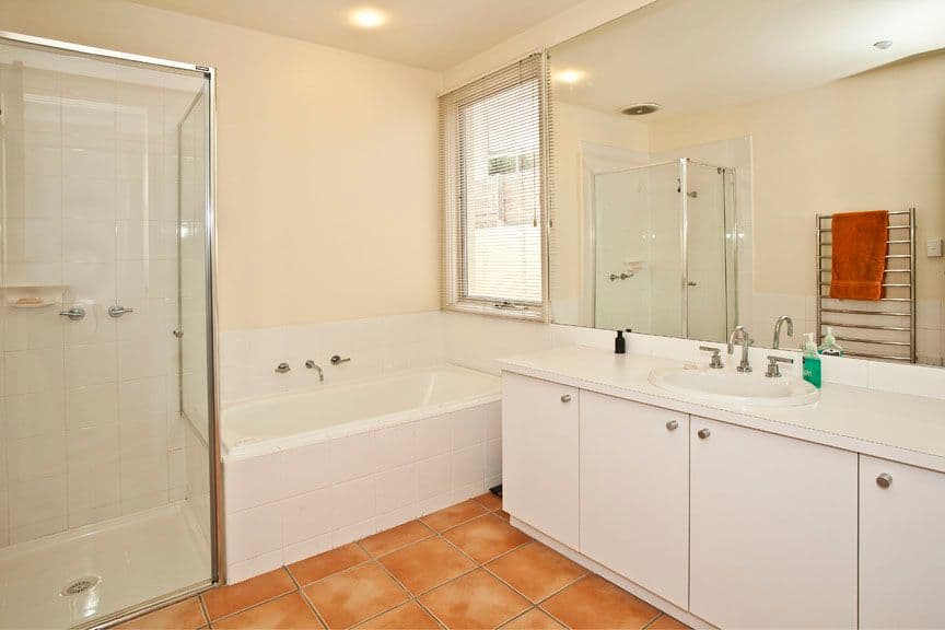 13 Strathconnan Place, WHEELERS HILL VIC 3150, Wheelers Hill - Thumbnail 5