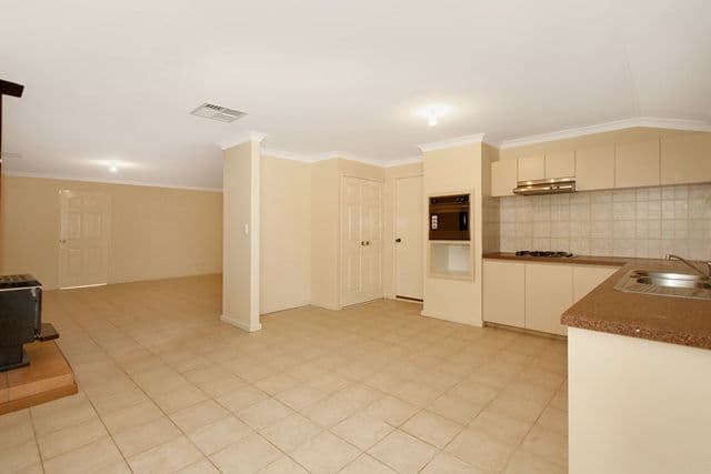 194 Archibald Street, MUCHEA WA 6501, Muchea - Thumbnail 3