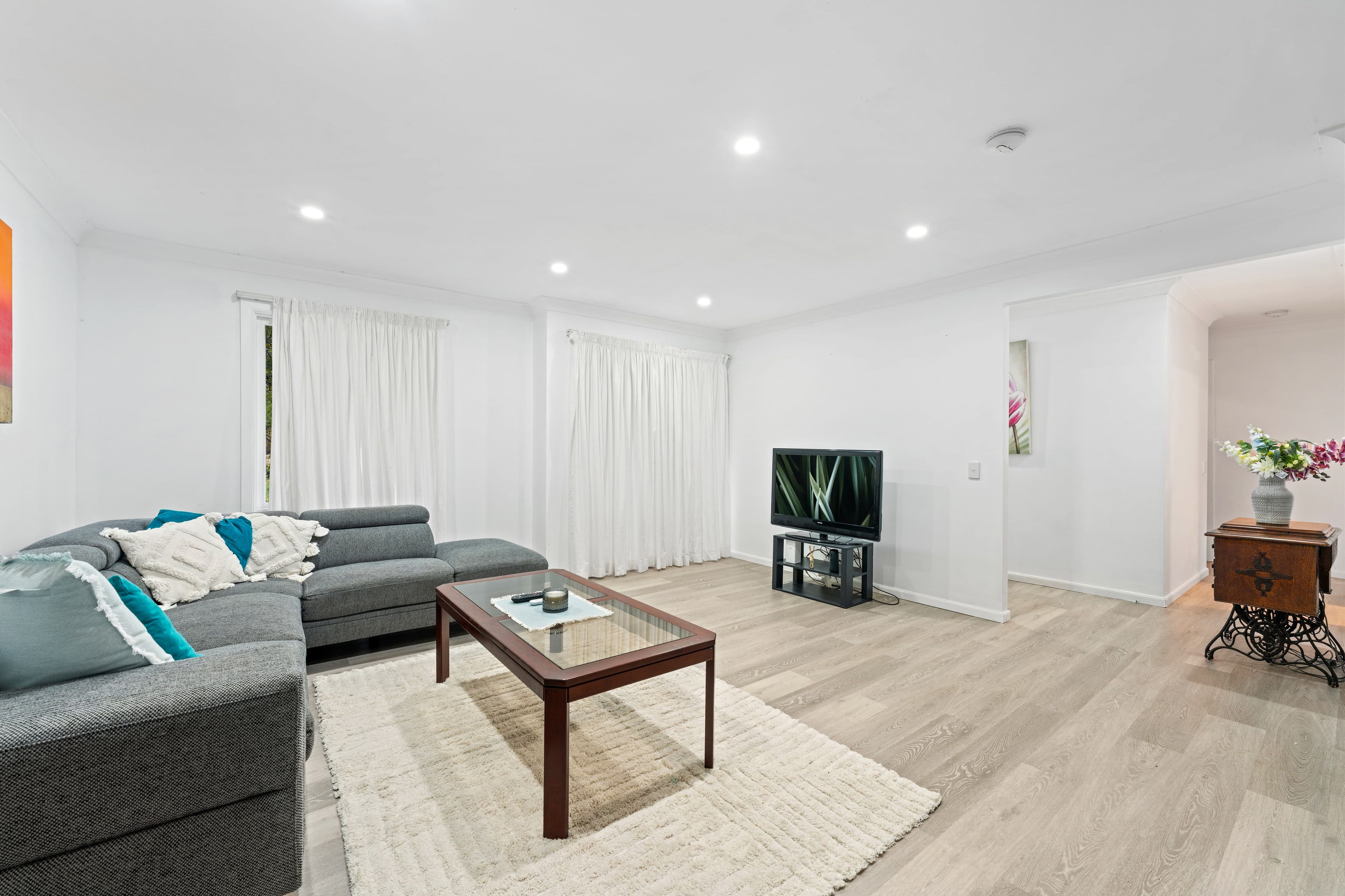 71 The Parkway, Bradbury NSW 2560, Bradbury - Thumbnail 2
