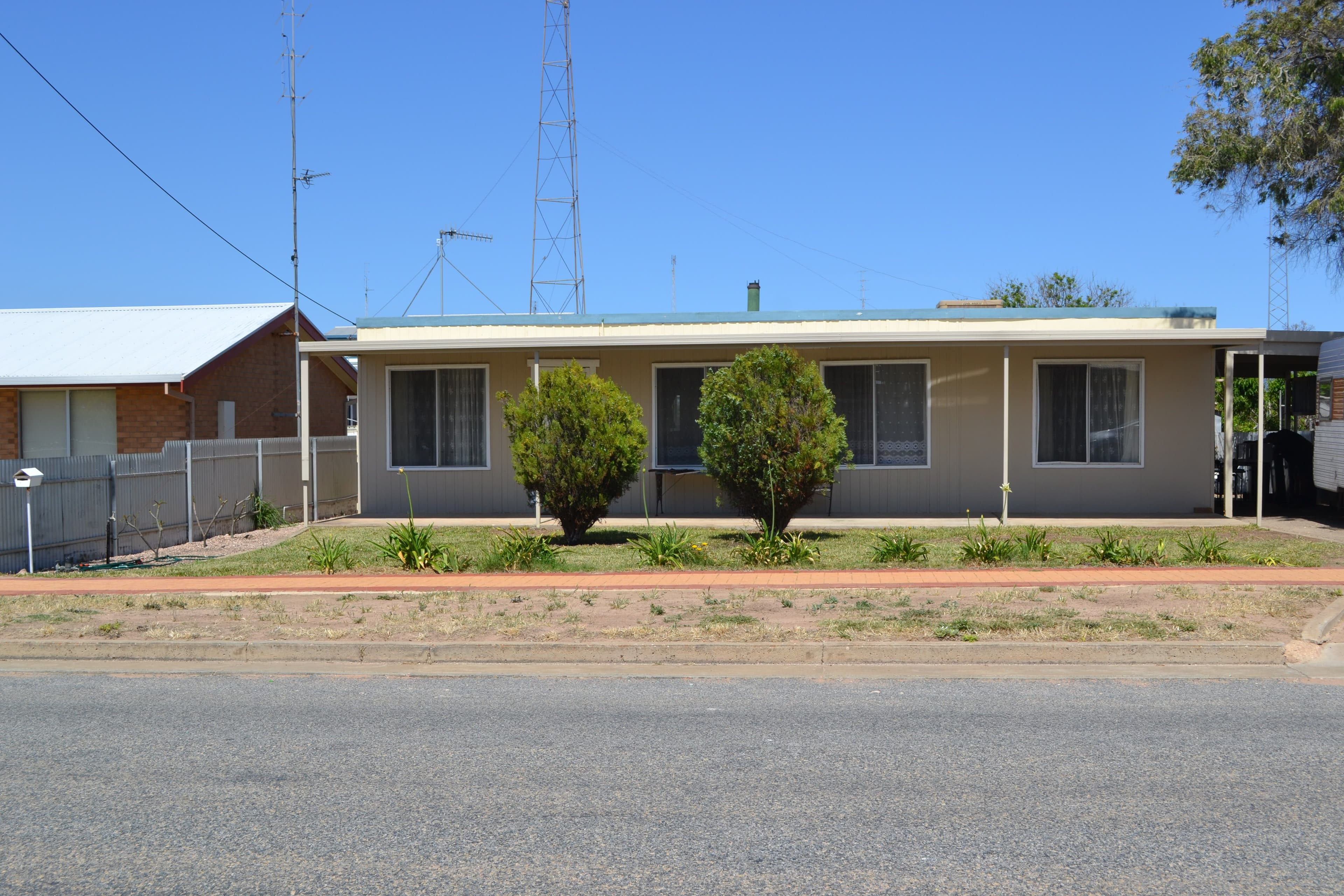 11 Clayton Drive, North Beach SA 5556, North Beach - Thumbnail 2