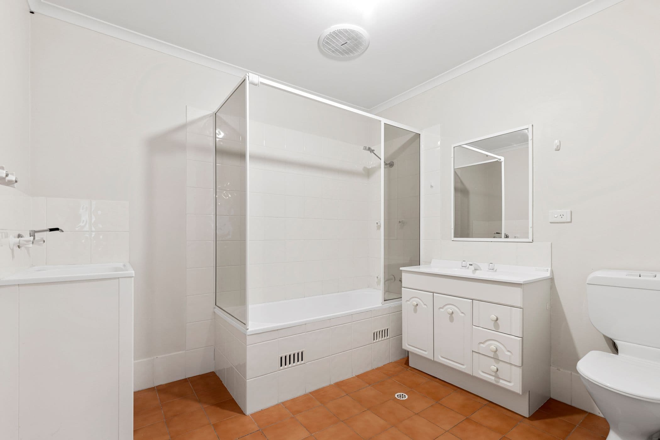 8/15 Eric Fenning Drive, Surf Beach NSW 2536, Surf Beach - Thumbnail 5