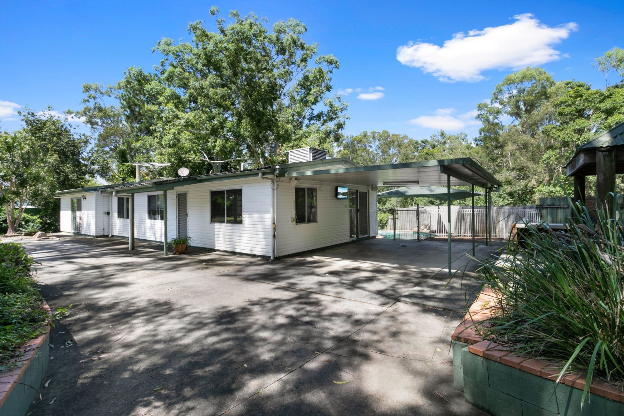 10 Warren Crescent, Deception Bay QLD 4508, Deception Bay - Thumbnail 2