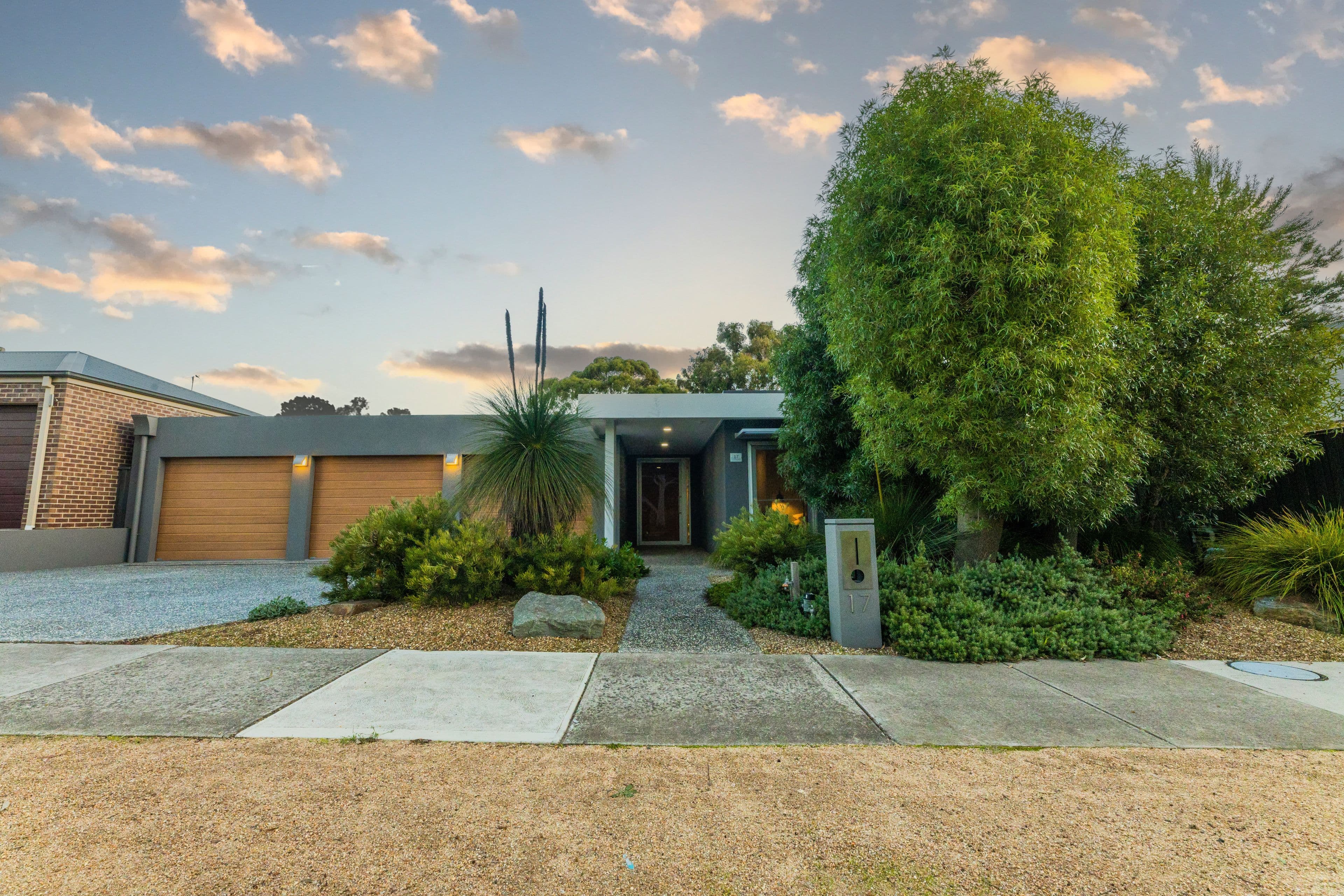 17 Wickham Place, SAINT HELENA VIC 3088, St Helena - Thumbnail 2