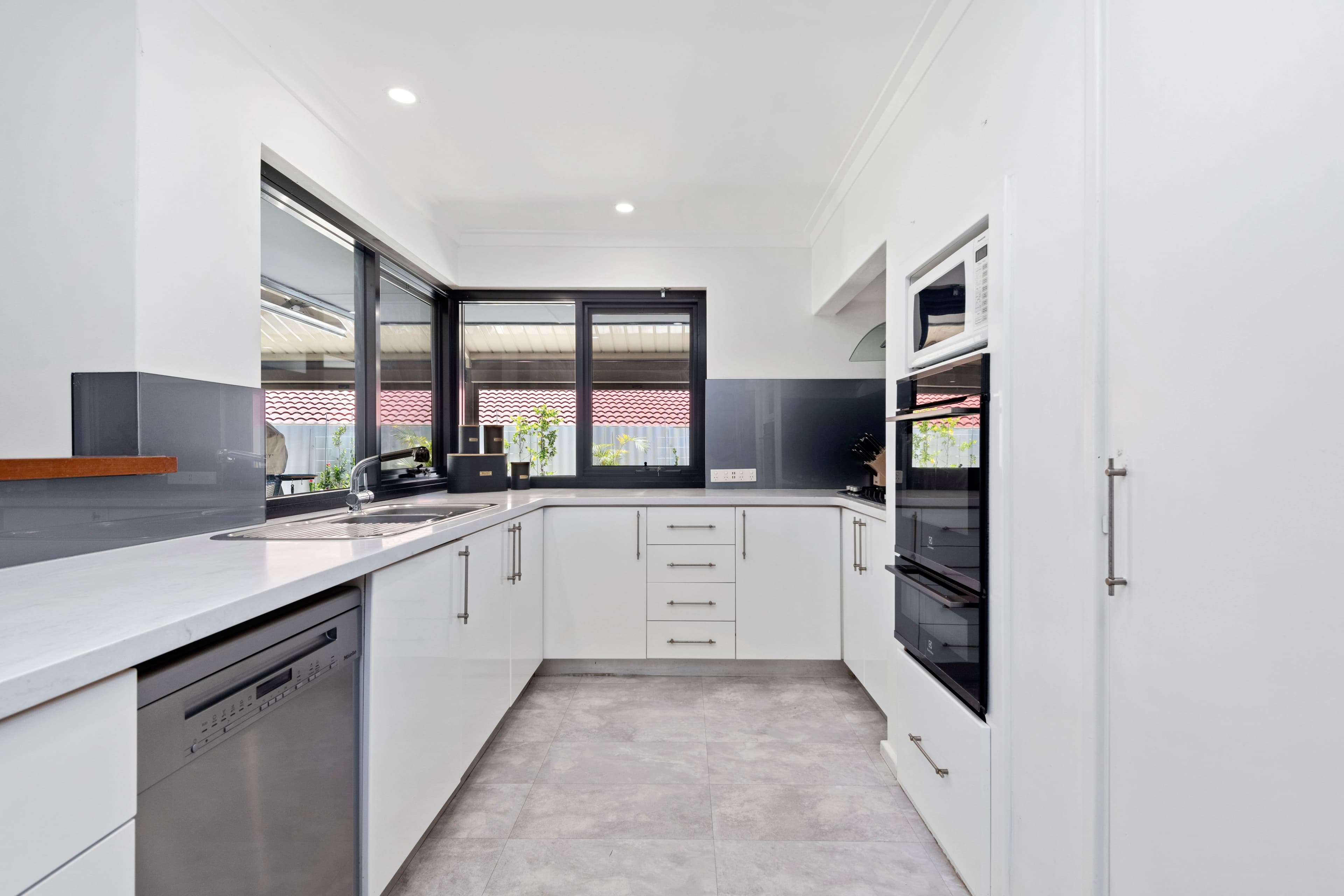 30 Currajong Road, Duncraig WA 6023, Duncraig - Thumbnail 4