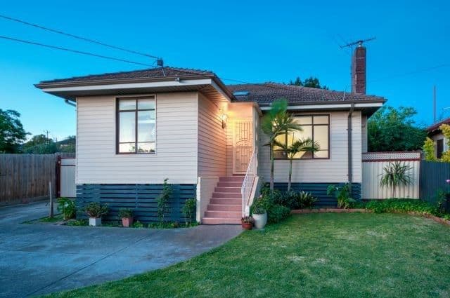32 Nisbett Street, Reservoir VIC 3073, Reservoir - Thumbnail 2