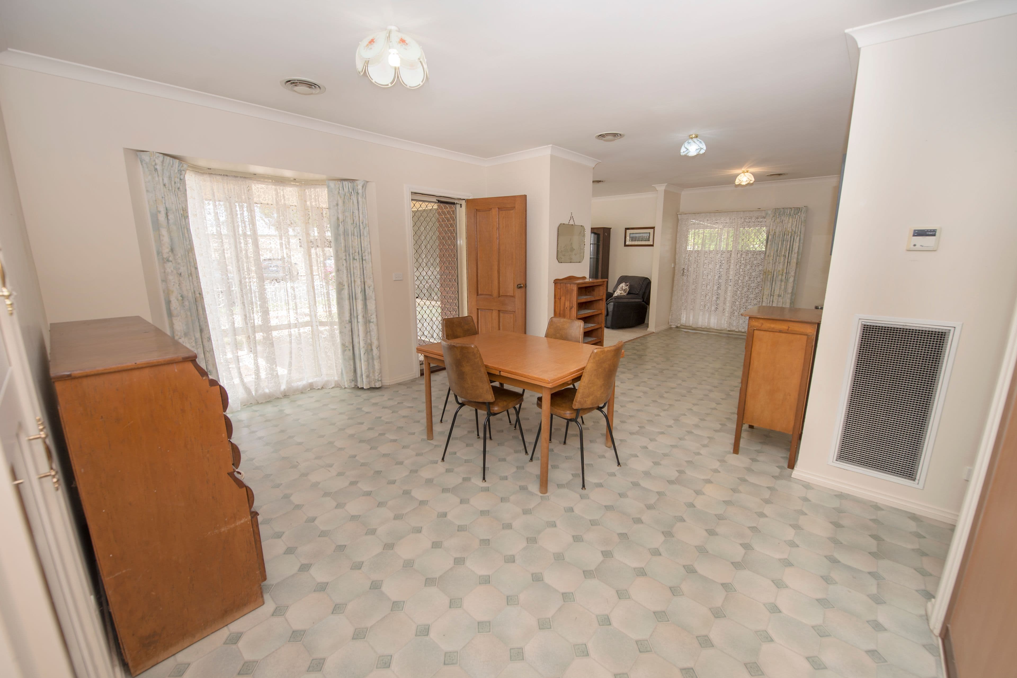 70 Stradbroke Avenue, Swan Hill VIC 3585, Swan Hill - Thumbnail 6