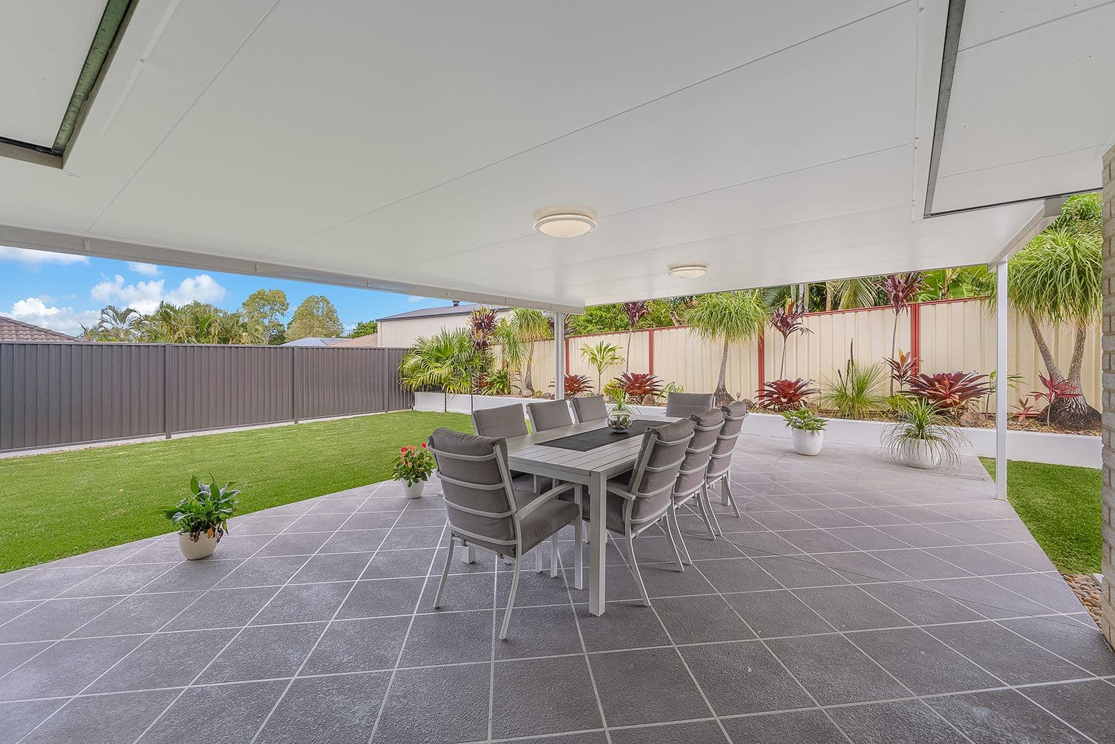 19 Zoe Place, Deception Bay QLD 4508, Deception Bay - Thumbnail 2