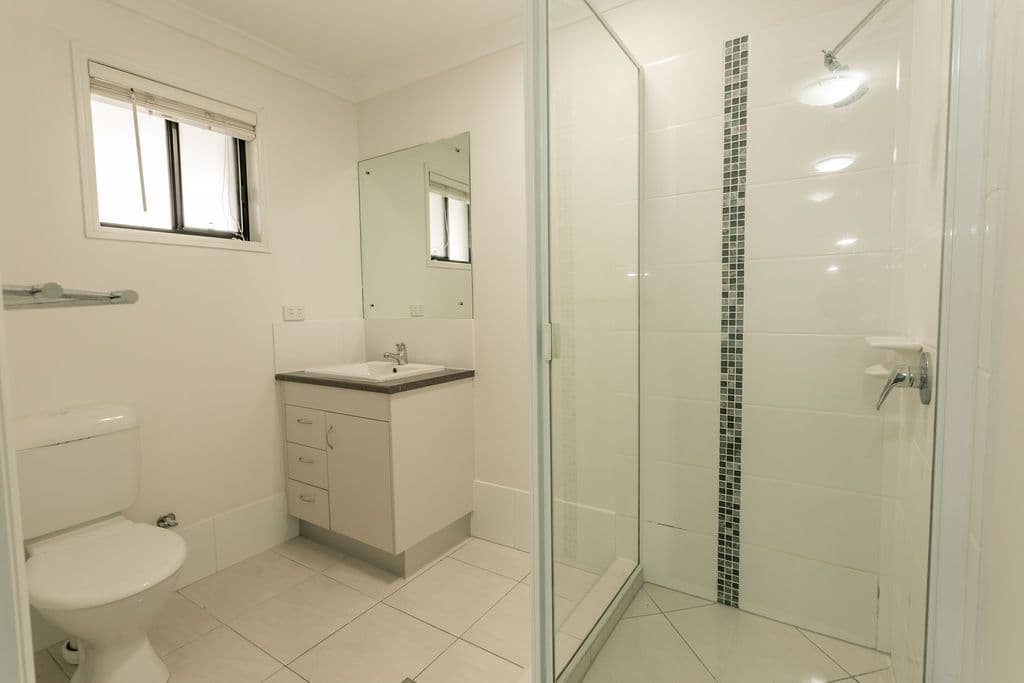 9 Thornton Street, Emerald QLD 4720, Emerald - Thumbnail 7