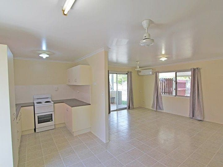 7 Rignold Street, Mooroobool QLD 4870, Mooroobool - Thumbnail 2