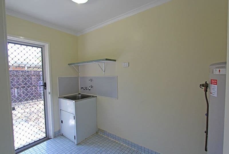 7 Rignold Street, Mooroobool QLD 4870, Mooroobool - Thumbnail 6