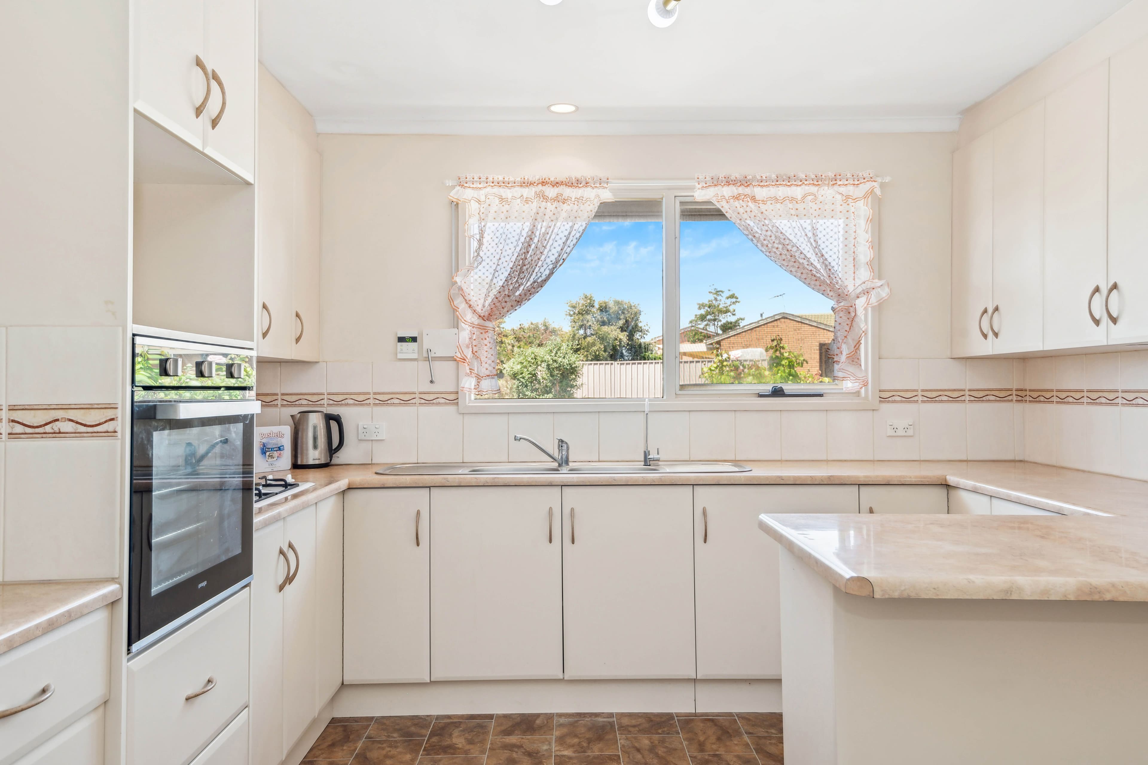 6 Cimaron Close, Morphett Vale SA 5162, Morphett Vale - Thumbnail 7