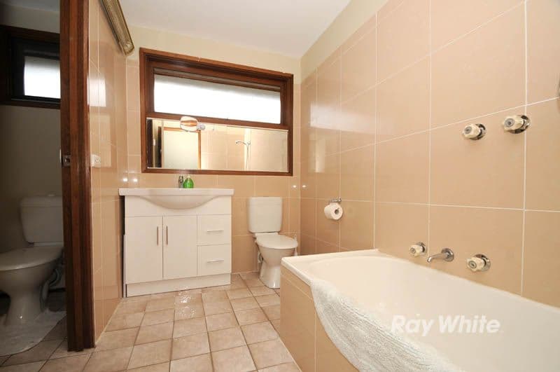 2 Brott Court, KEYSBOROUGH VIC 3173, Keysborough - Thumbnail 4