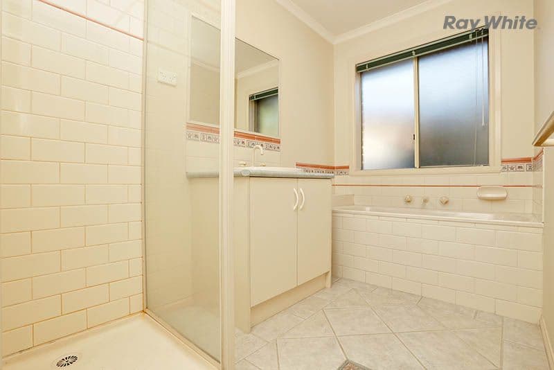 1 Oakwood Court, HILLSIDE VIC 3037, Hillside - Thumbnail 6