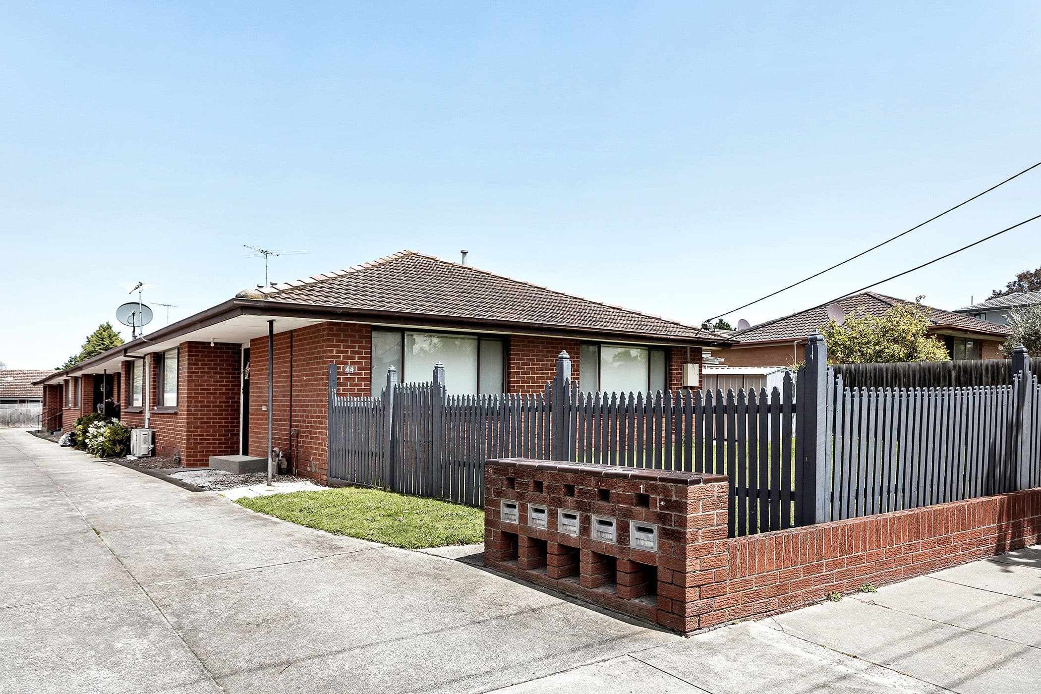 44 Warren Road, Cheltenham VIC 3192, Cheltenham - Thumbnail 2