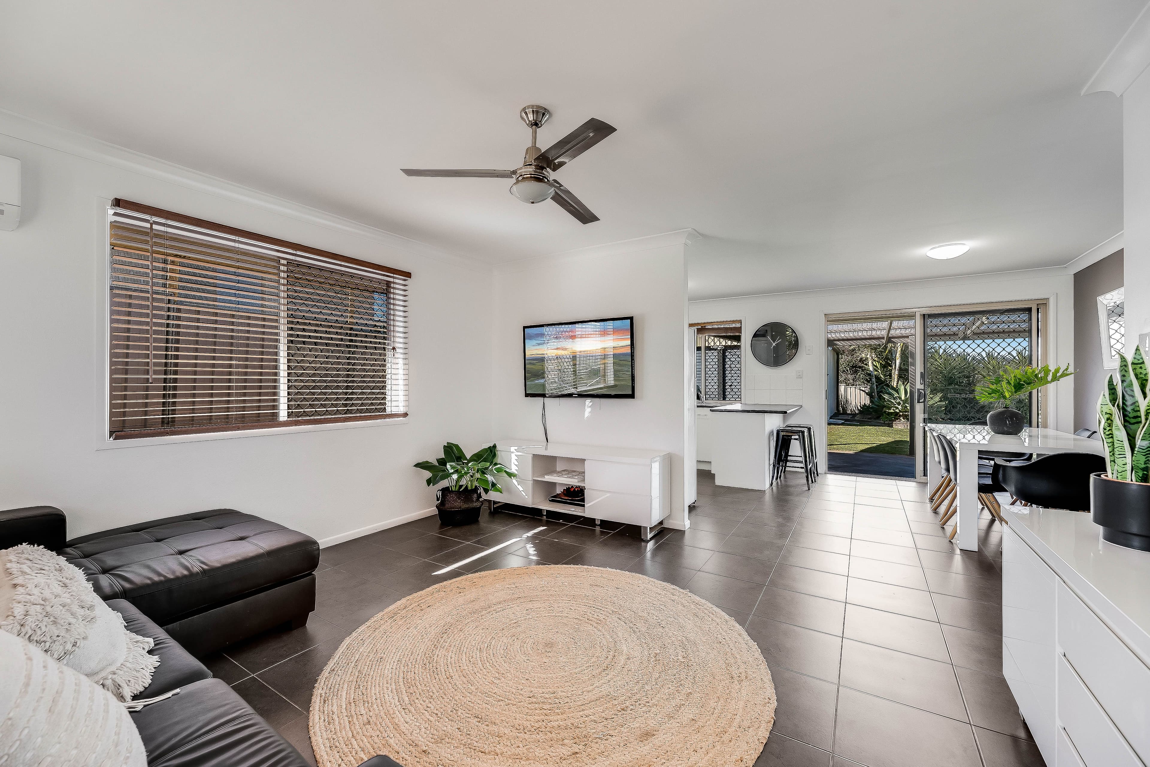 352 McDougall Street, Glenvale QLD 4350, Glenvale - Thumbnail 2