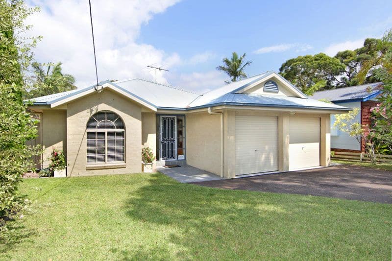 2 Kalele Avenue, BUDGEWOI NSW 2262, Budgewoi - Thumbnail 2