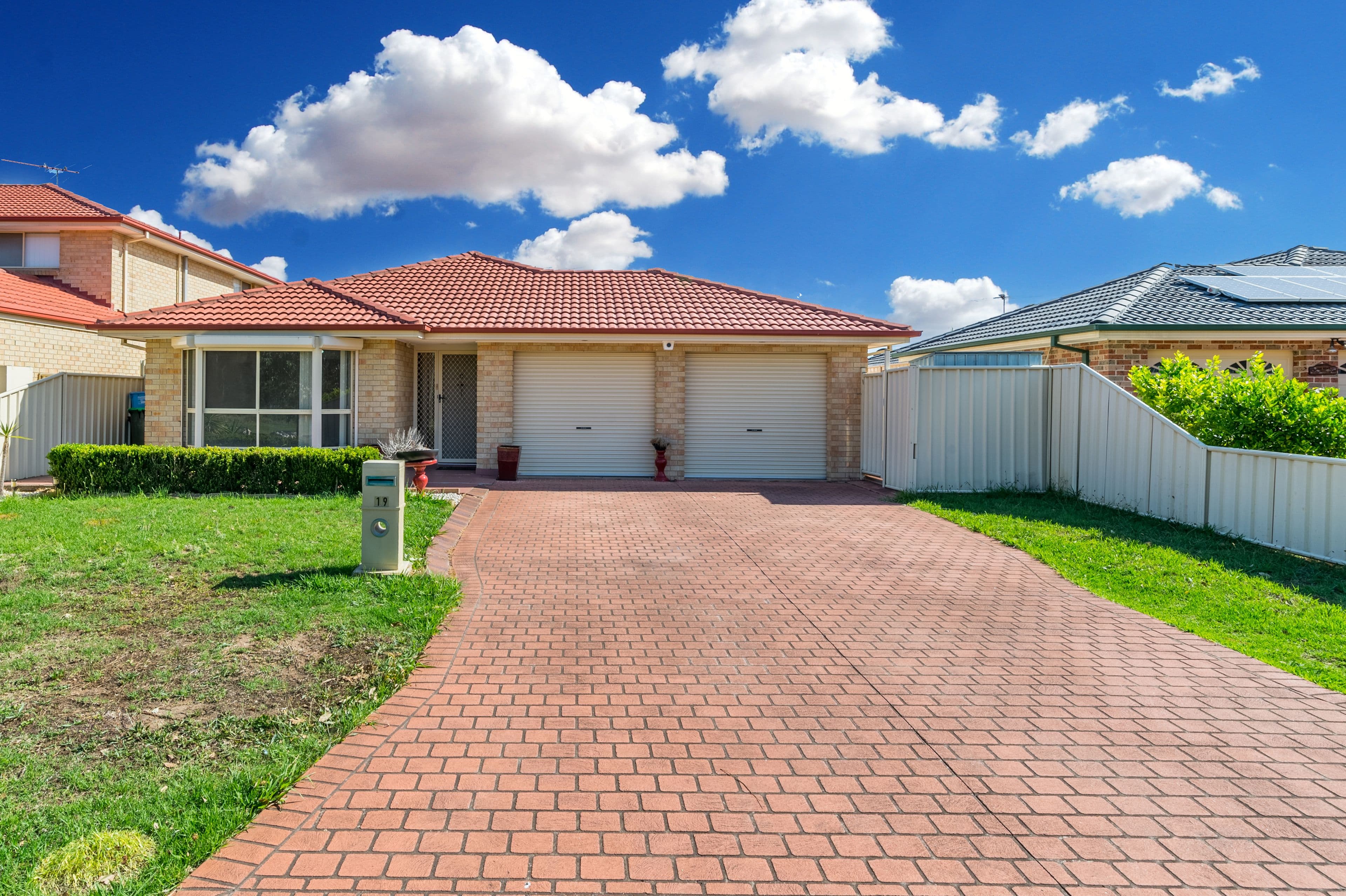 19 Coffs Harbour Avenue, Hoxton Park - Thumbnail 2