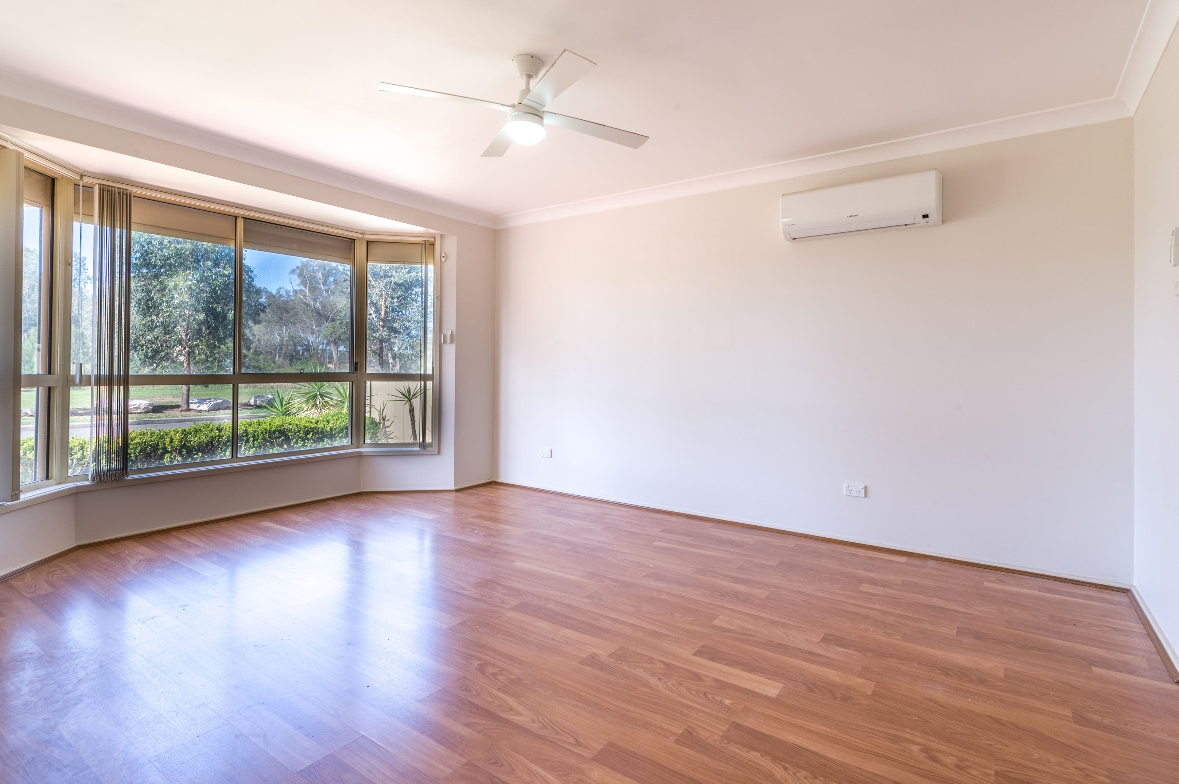 19 Coffs Harbour Avenue, Hoxton Park - Thumbnail 3