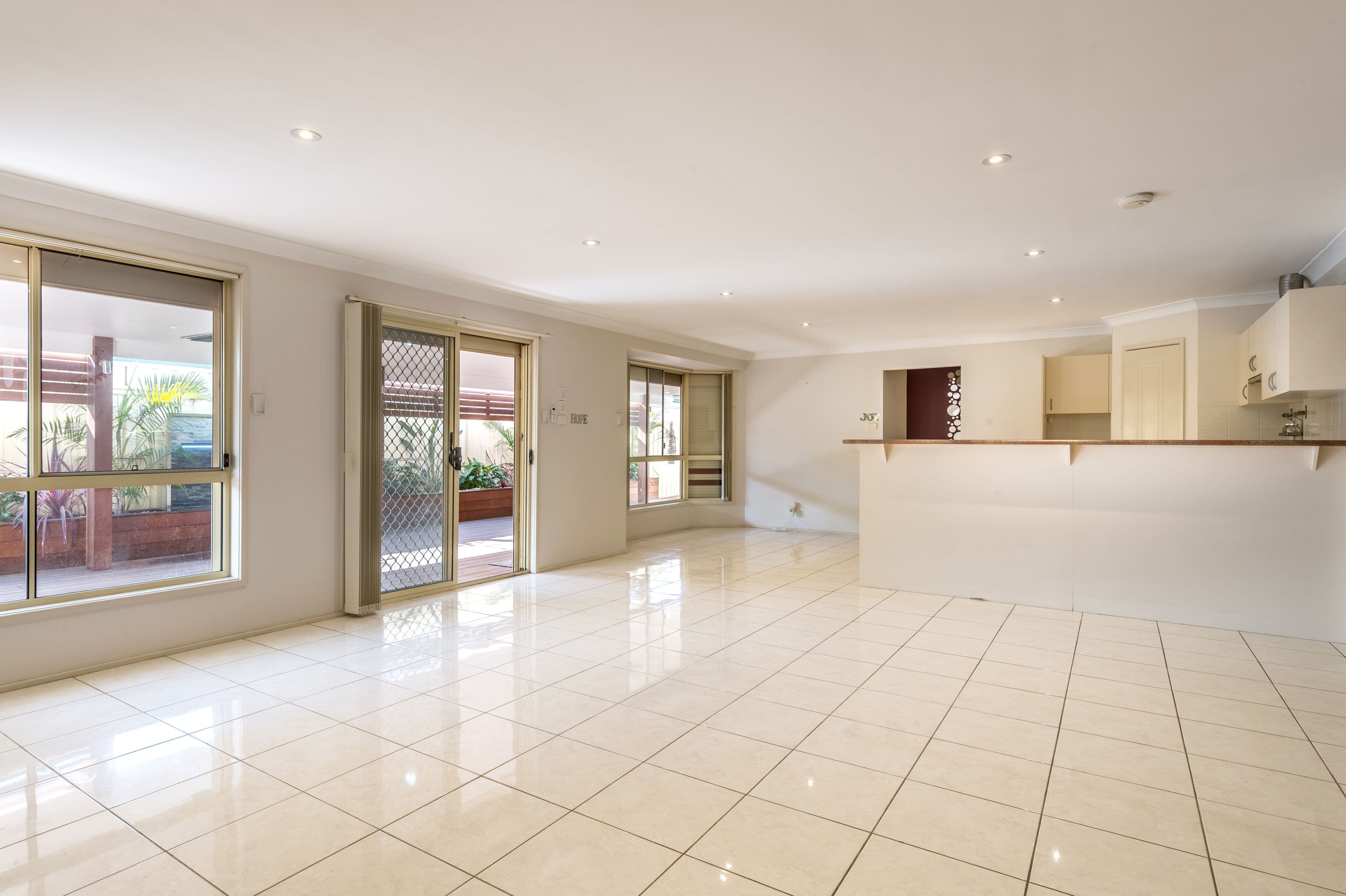 19 Coffs Harbour Avenue, Hoxton Park - Thumbnail 4