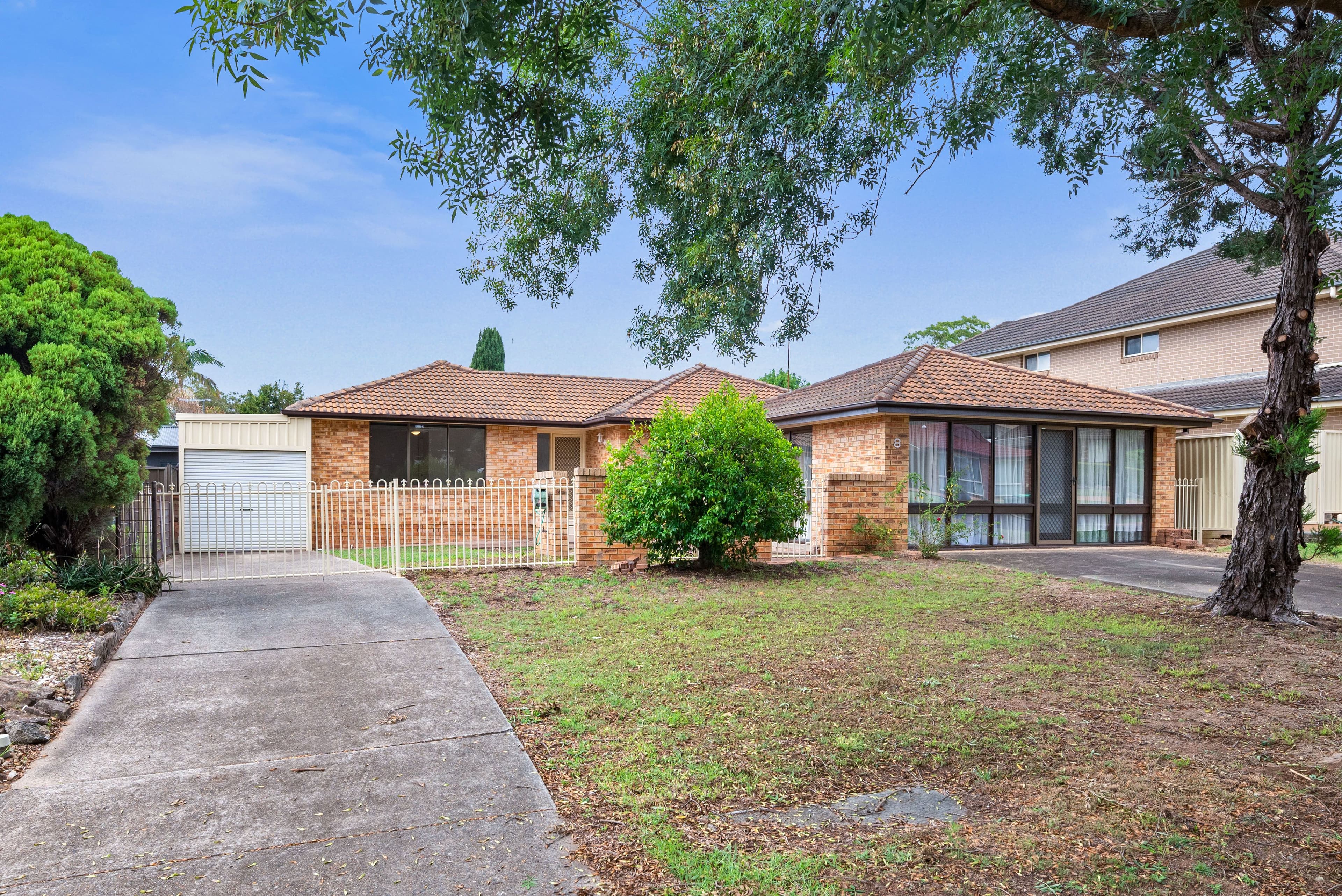8 Monckton Place, Glenfield NSW 2167, Glenfield - Image 1