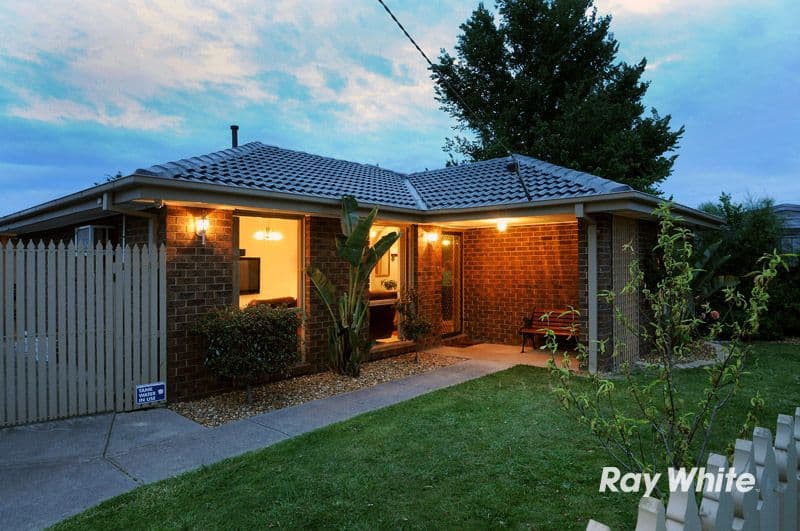 15 Jindalee Gardens, CRANBOURNE VIC 3977, Cranbourne West - Image 1