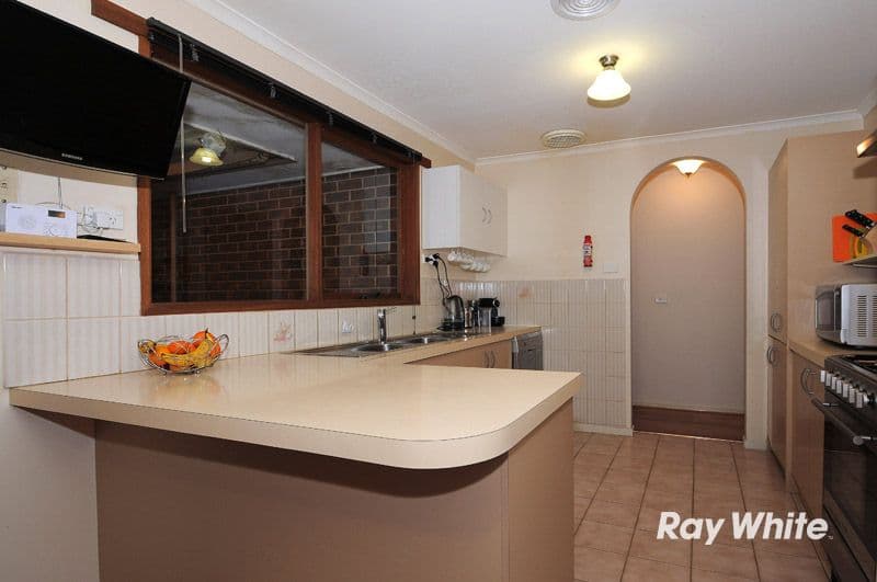 15 Jindalee Gardens, CRANBOURNE VIC 3977, Cranbourne West - Thumbnail 5