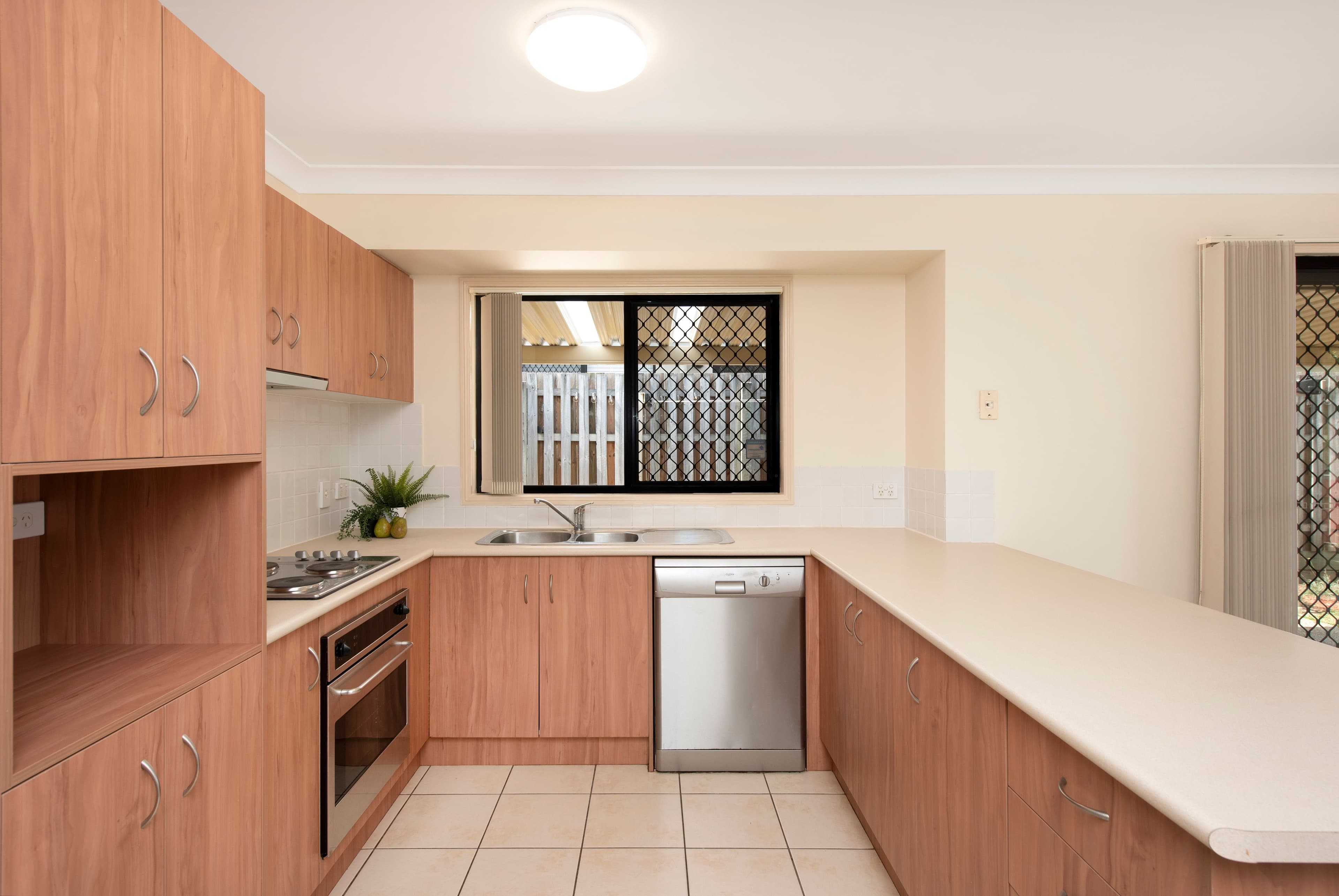 60 Ross Place, Wakerley QLD 4154, Wakerley - Thumbnail 3