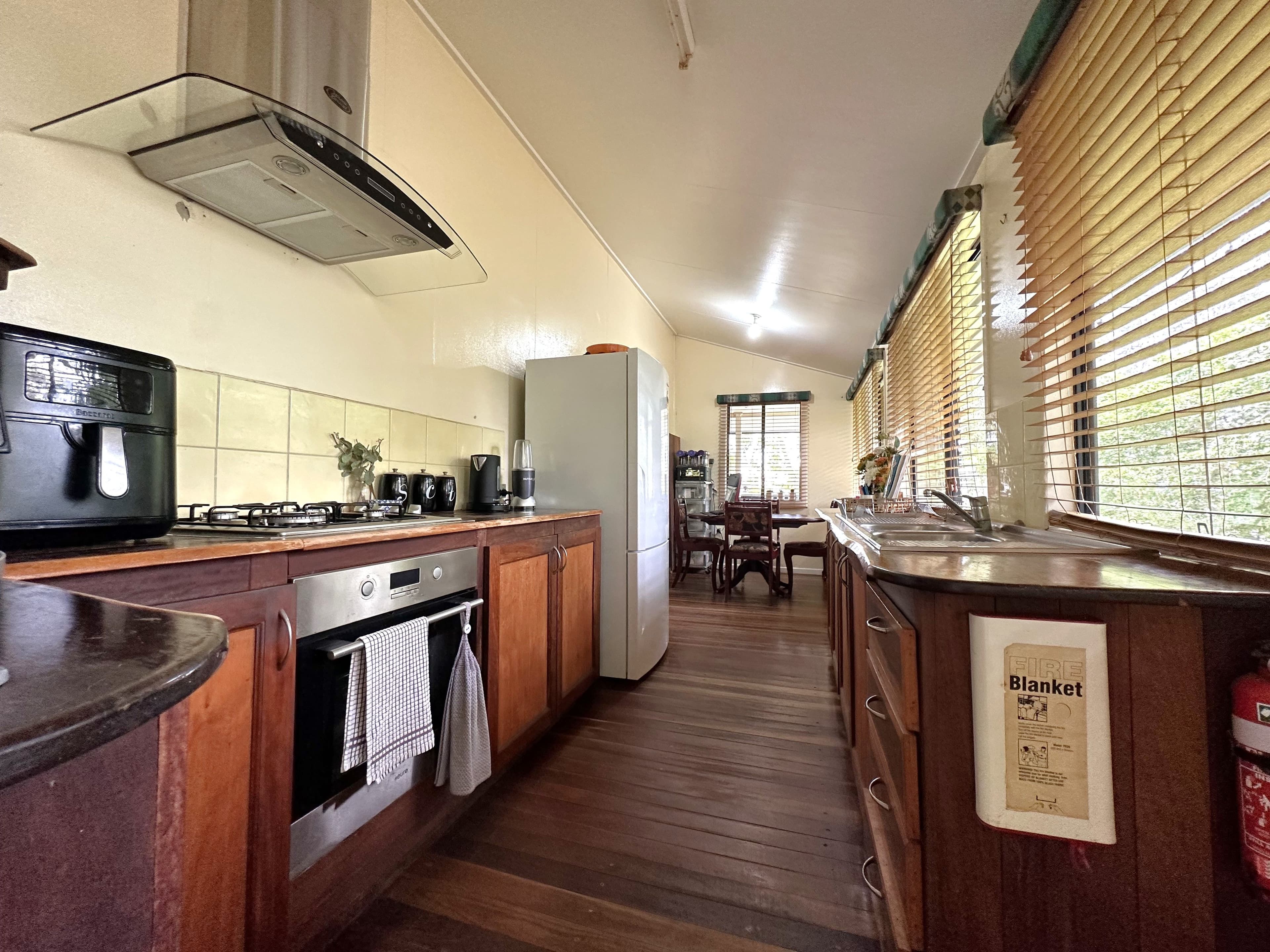 13 Coolibah Street, Barcaldine QLD 4725, Barcaldine - Thumbnail 6