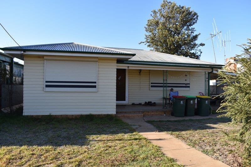 8 Sydney Street, Parkes - Image 1