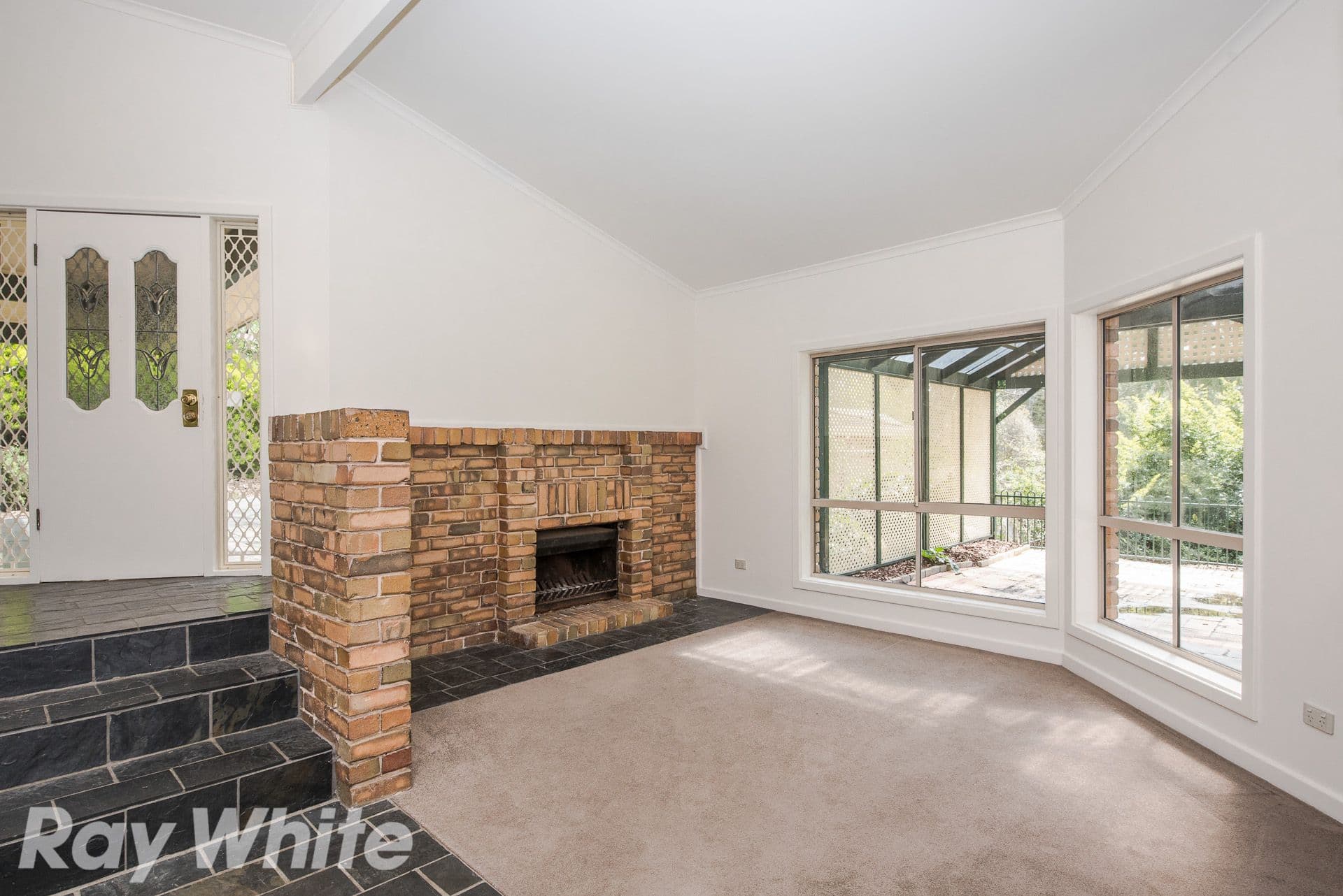 22 Lotus Drive, Aberfoyle Park SA 5159, Aberfoyle Park - Thumbnail 2