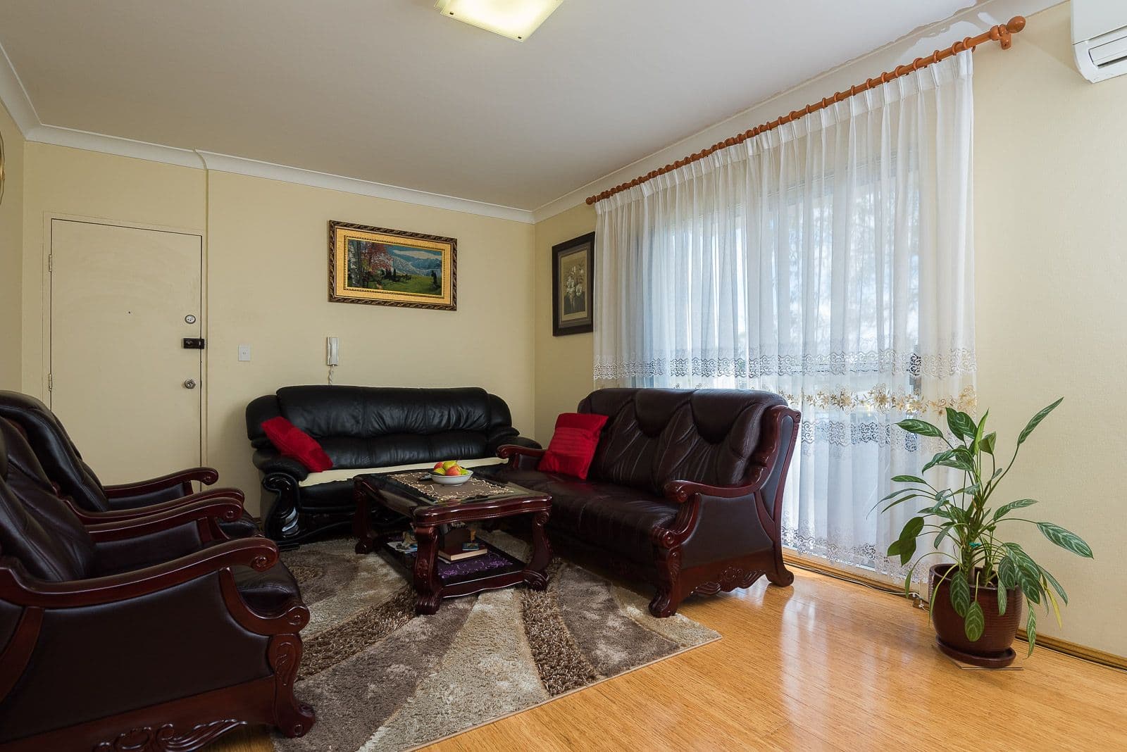 1 Fairlight Avenue, Fairfield NSW 2165, Fairfield - Thumbnail 4