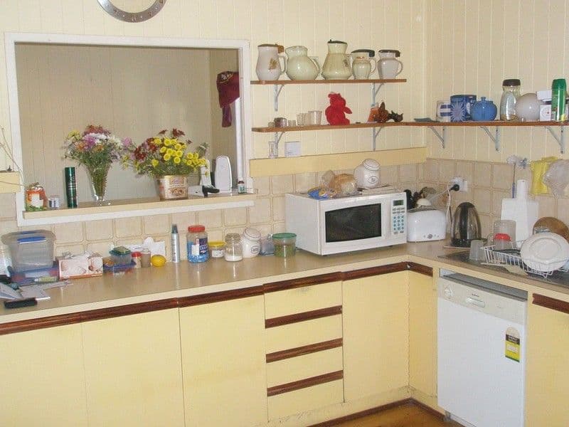 91 Branyan Street, SVENSSON HEIGHTS QLD 4670, Svensson Heights - Thumbnail 2