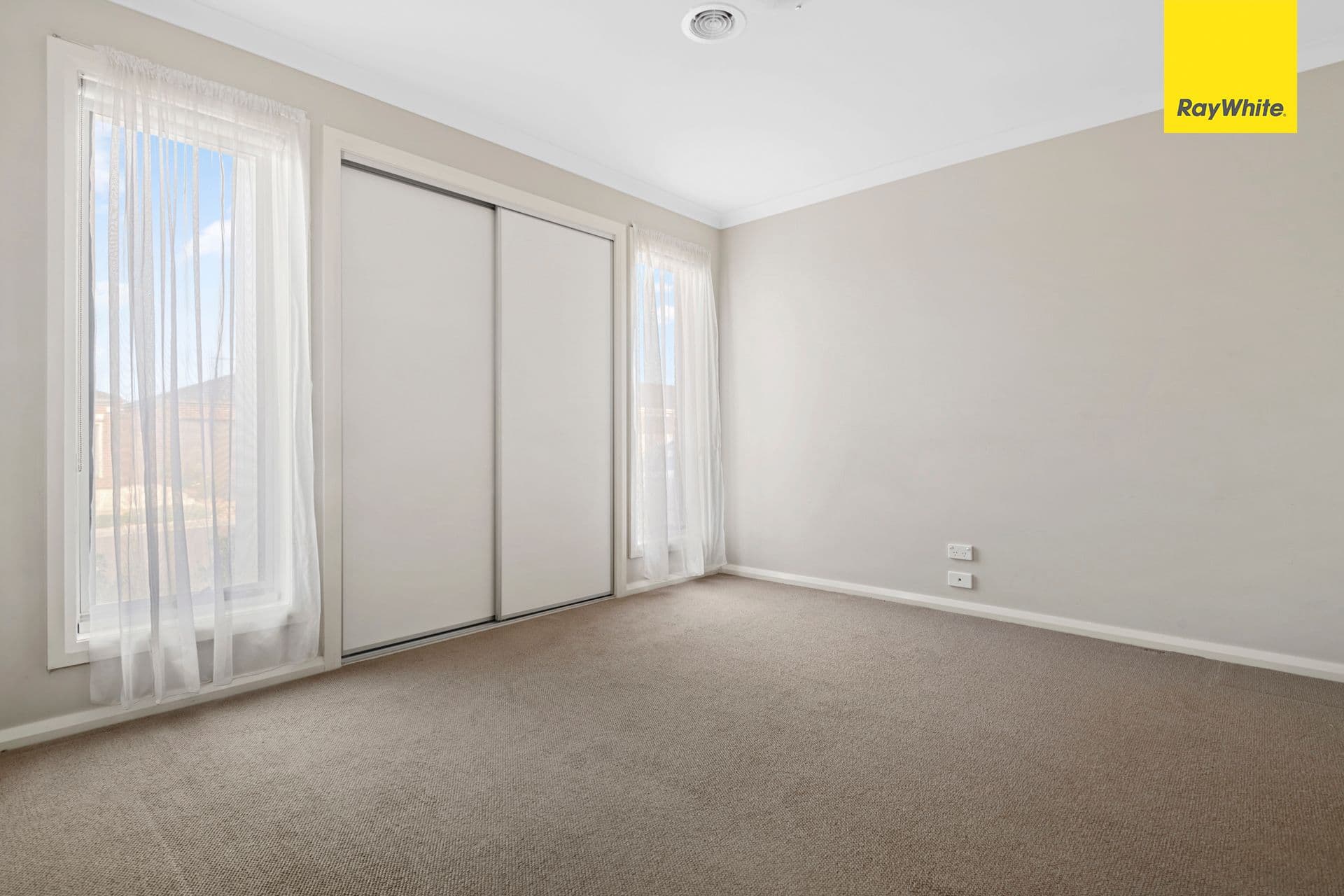5 Corbet Street, Weir Views VIC 3338, Weir Views - Thumbnail 2