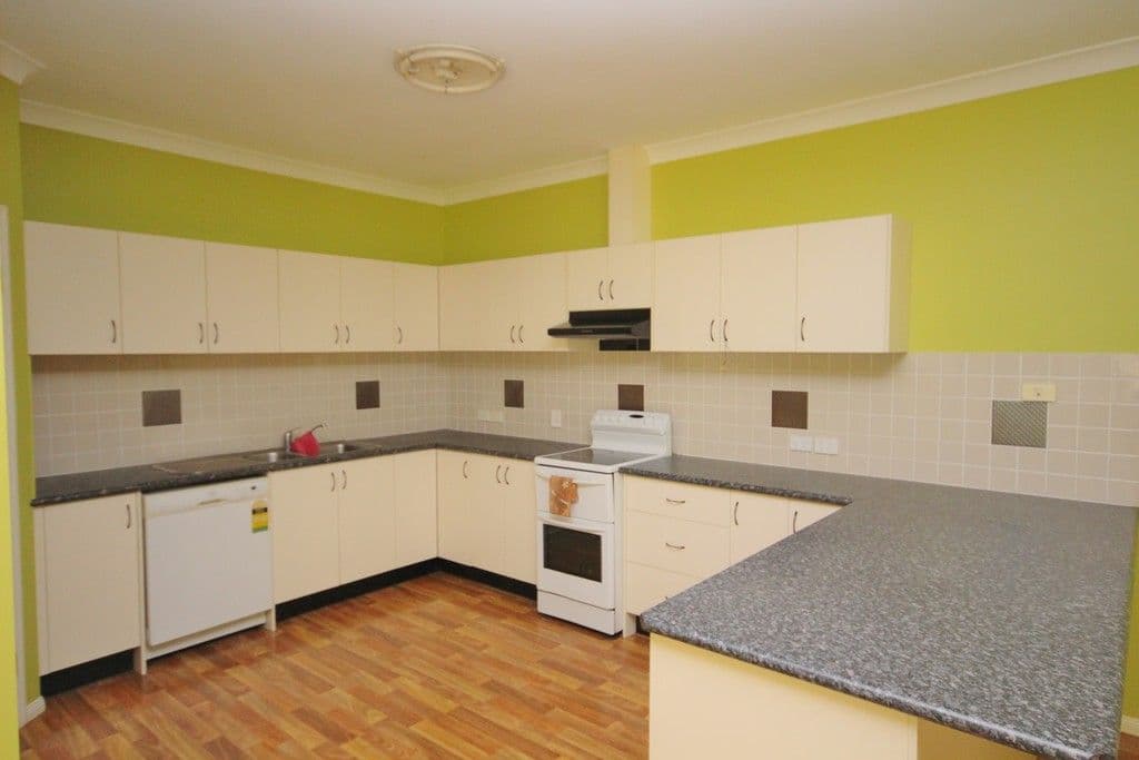 11 Tytherleigh Avenue, Landsborough QLD 4550, Landsborough - Thumbnail 2