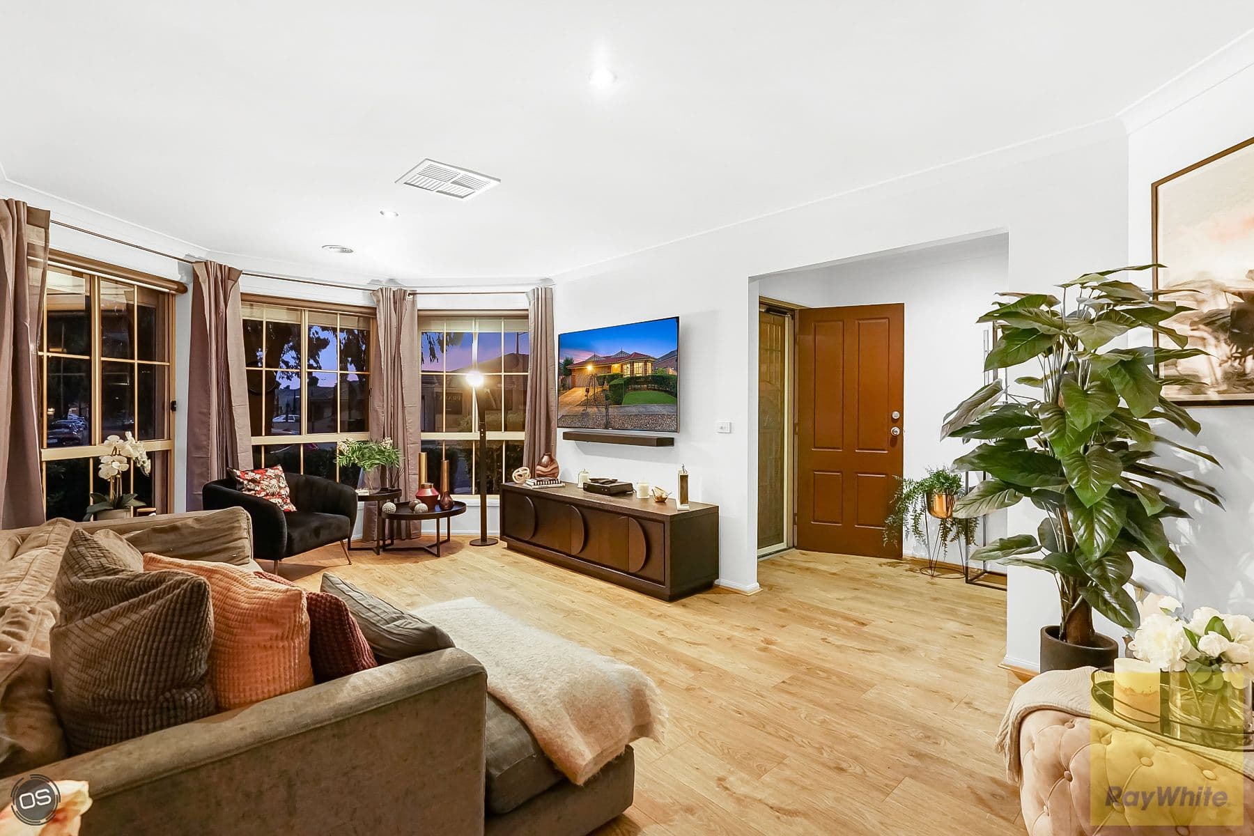 24 Ironbark Grove, Burnside Heights VIC 3023, Burnside Heights - Thumbnail 3