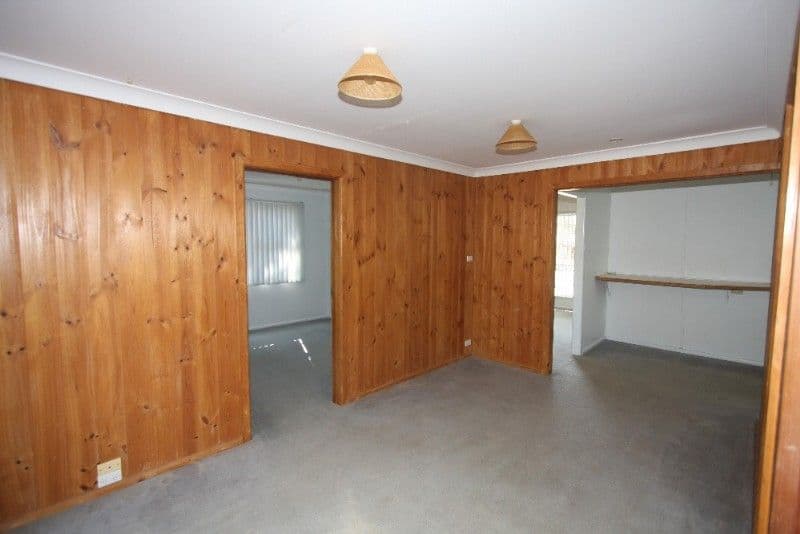14 Annabel Avenue, LAKE MUNMORAH NSW 2259, Lake Munmorah - Thumbnail 2