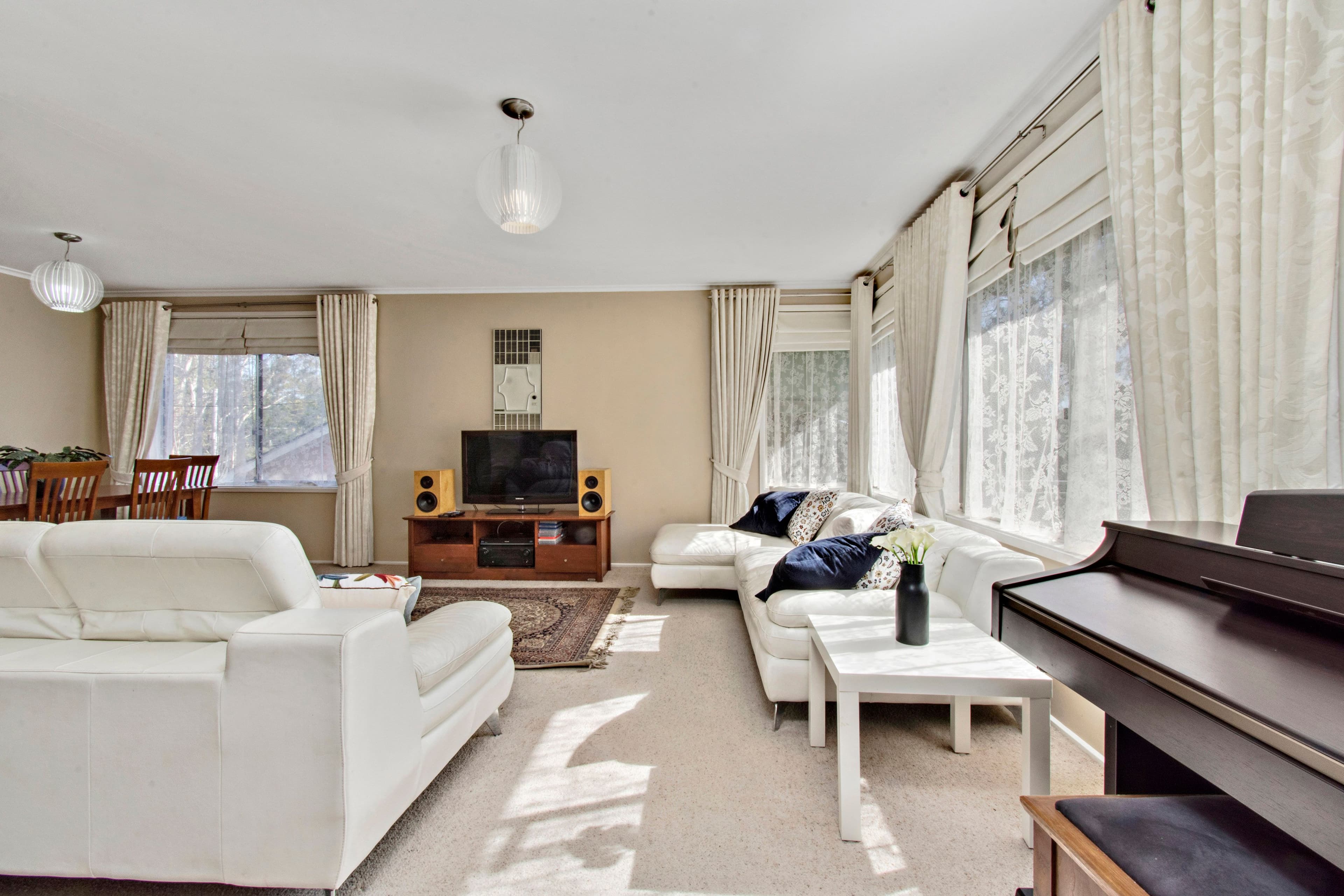 117 Gilmore Crescent, Garran ACT 2605, Garran - Thumbnail 2