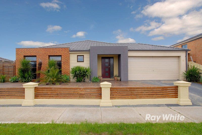 4 Robusta Avenue, CRANBOURNE VIC 3977, Cranbourne - Image 1
