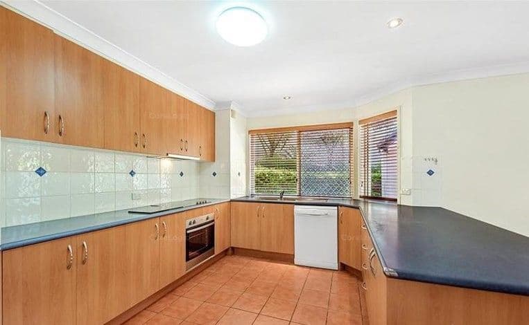 31 Arun Drive, Arundel QLD 4214, Arundel - Thumbnail 7