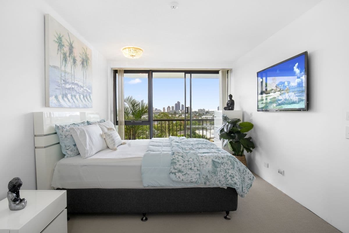 54 Hooker Boulevard, Mermaid Waters QLD 4218, Mermaid Waters - Thumbnail 4