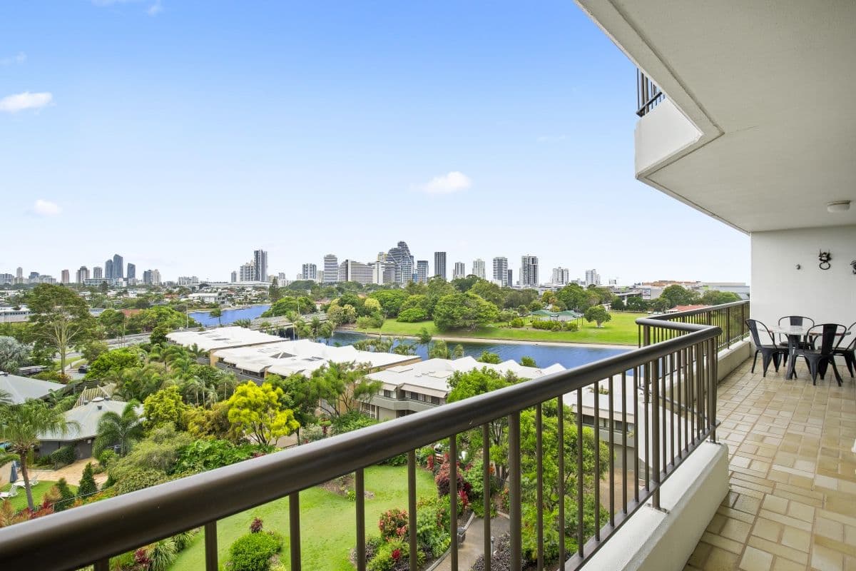 54 Hooker Boulevard, Mermaid Waters QLD 4218, Mermaid Waters - Thumbnail 6