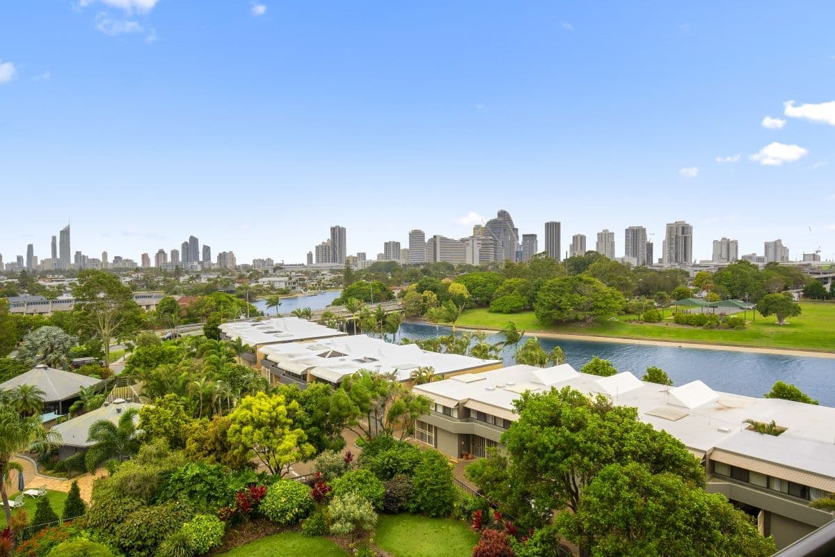 54 Hooker Boulevard, Mermaid Waters QLD 4218, Mermaid Waters - Thumbnail 7