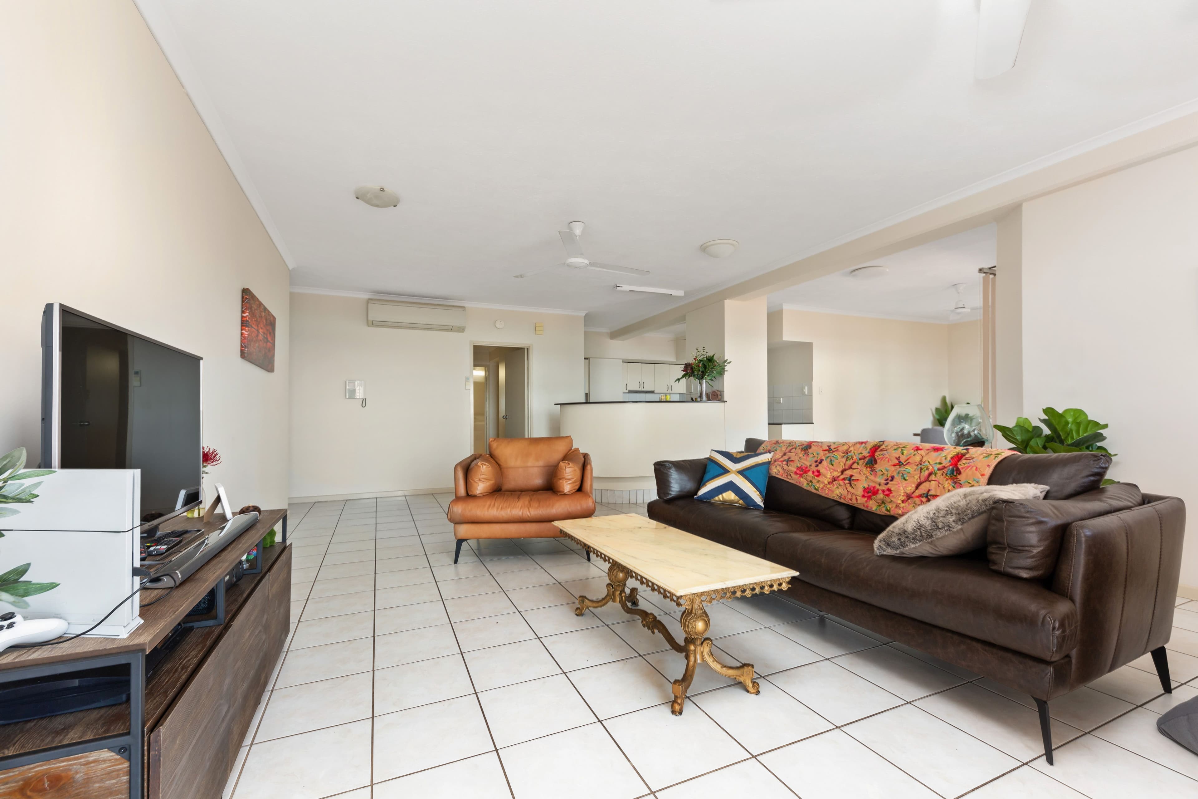 24 Harry Chan Avenue, DARWIN CITY NT 0800, Darwin City - Thumbnail 2