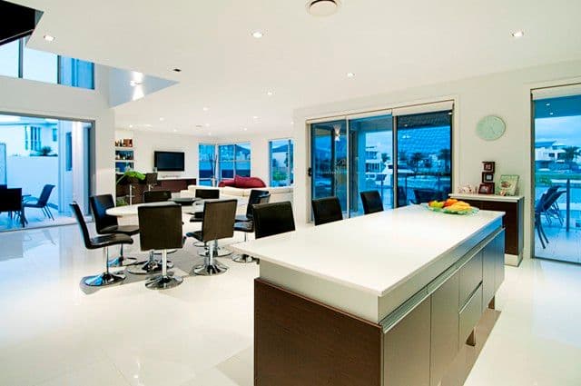 16 Hampton Court, SOVEREIGN ISLANDS QLD 4216, Sovereign Islands - Thumbnail 6
