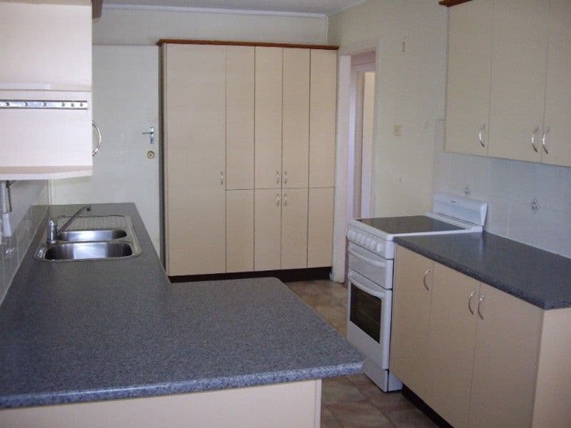 116 Kempsie Road, UPPER MOUNT GRAVATT QLD 4122, Upper Mount Gravatt - Thumbnail 2