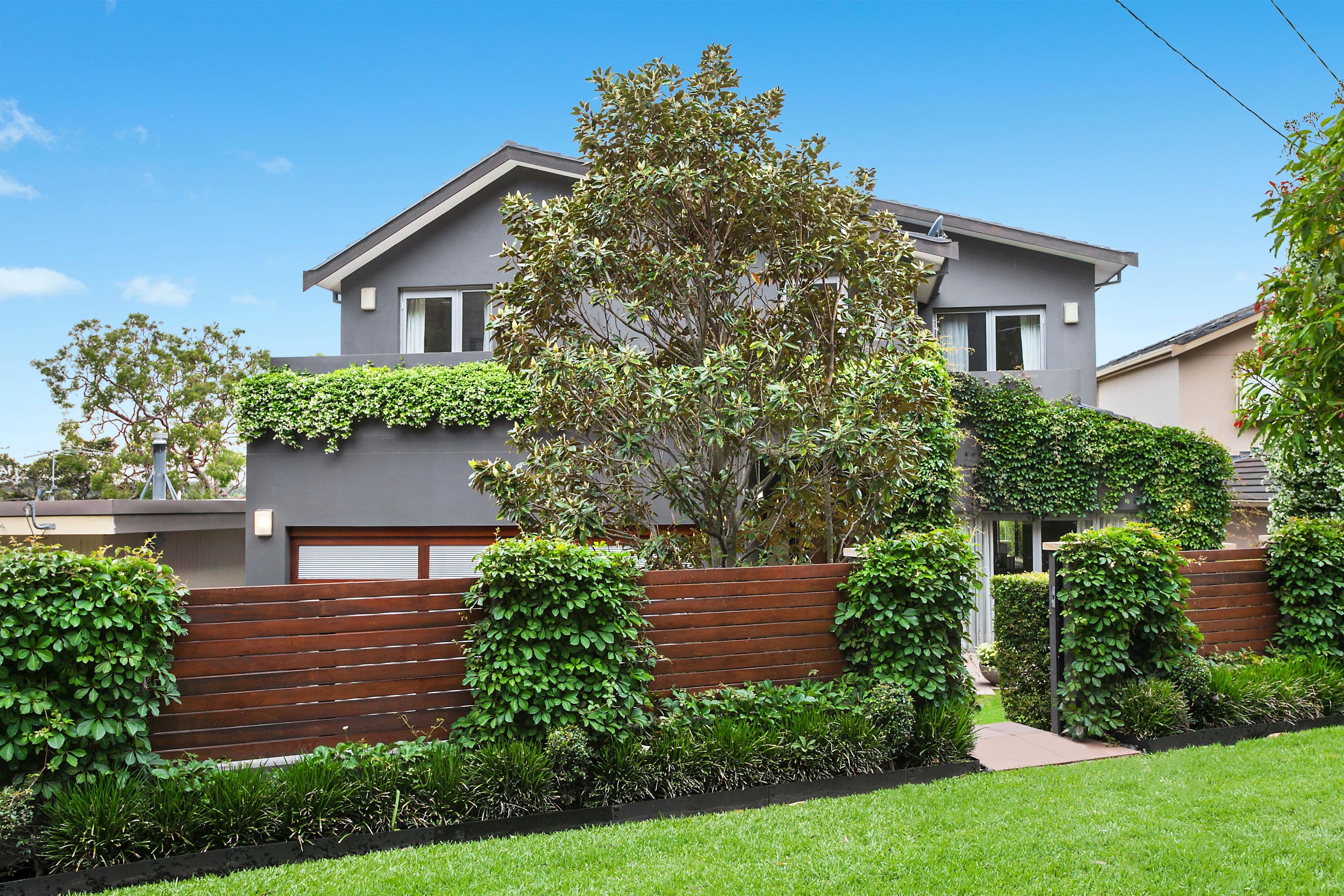 16 Fernleigh Road, Caringbah South - Image 1